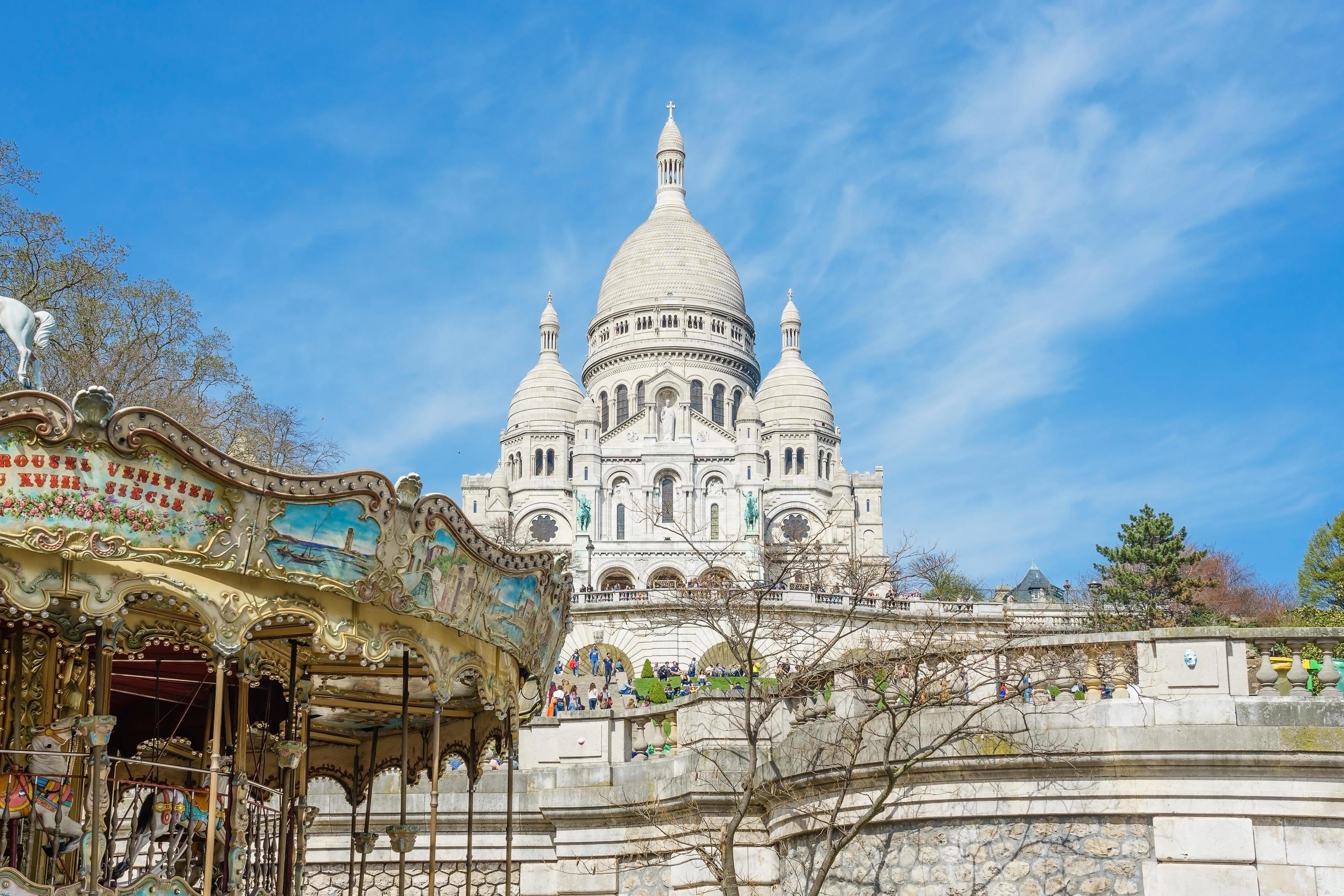 Sacred Heart Basilica, Paris Travels, Montmartre district, Stock photo, 2940x1960 HD Desktop