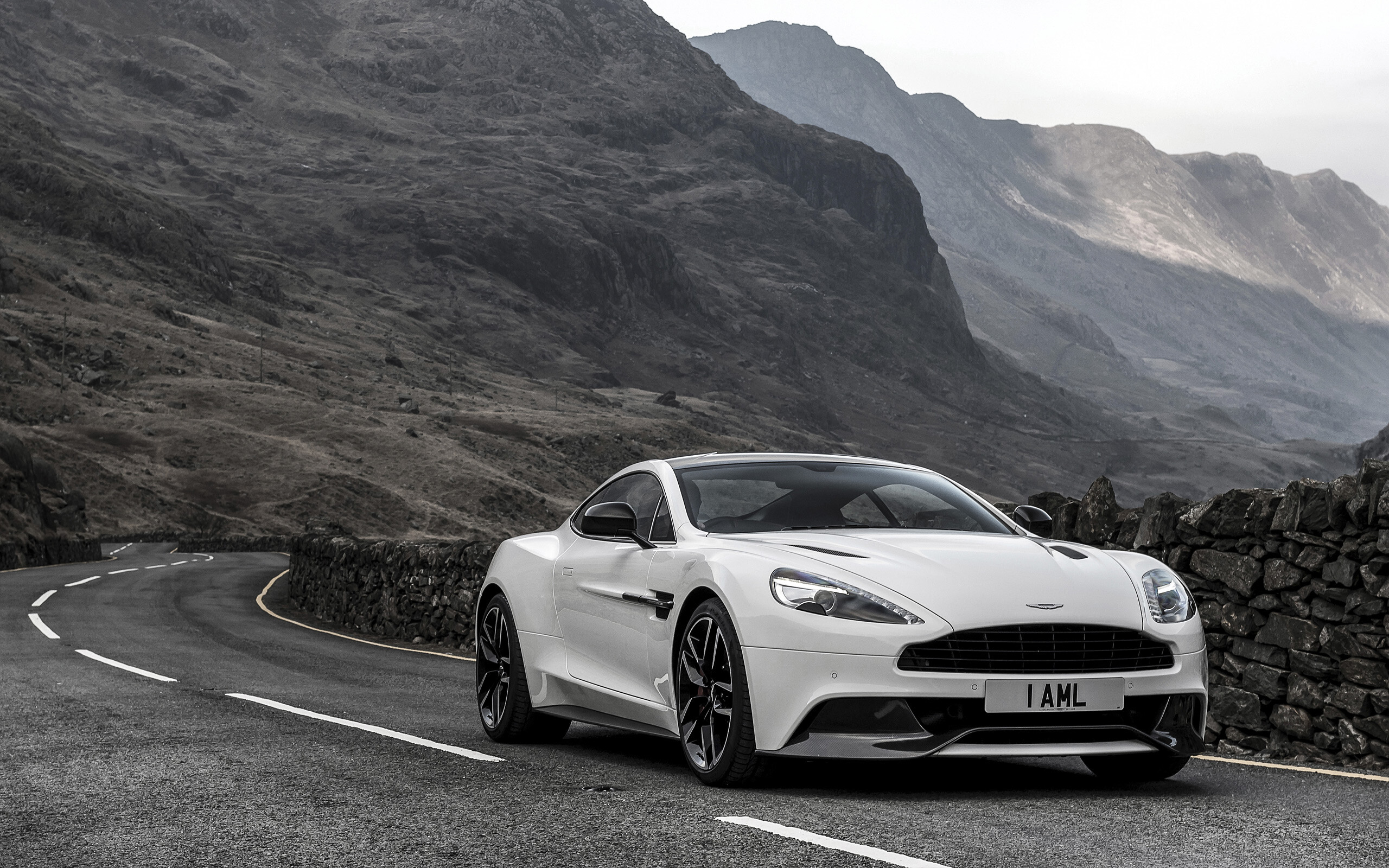 Aston Martin: AM Vanquish Carbon Edition, Combination of a high-performance sports car and luxury rig. 2560x1600 HD Background.