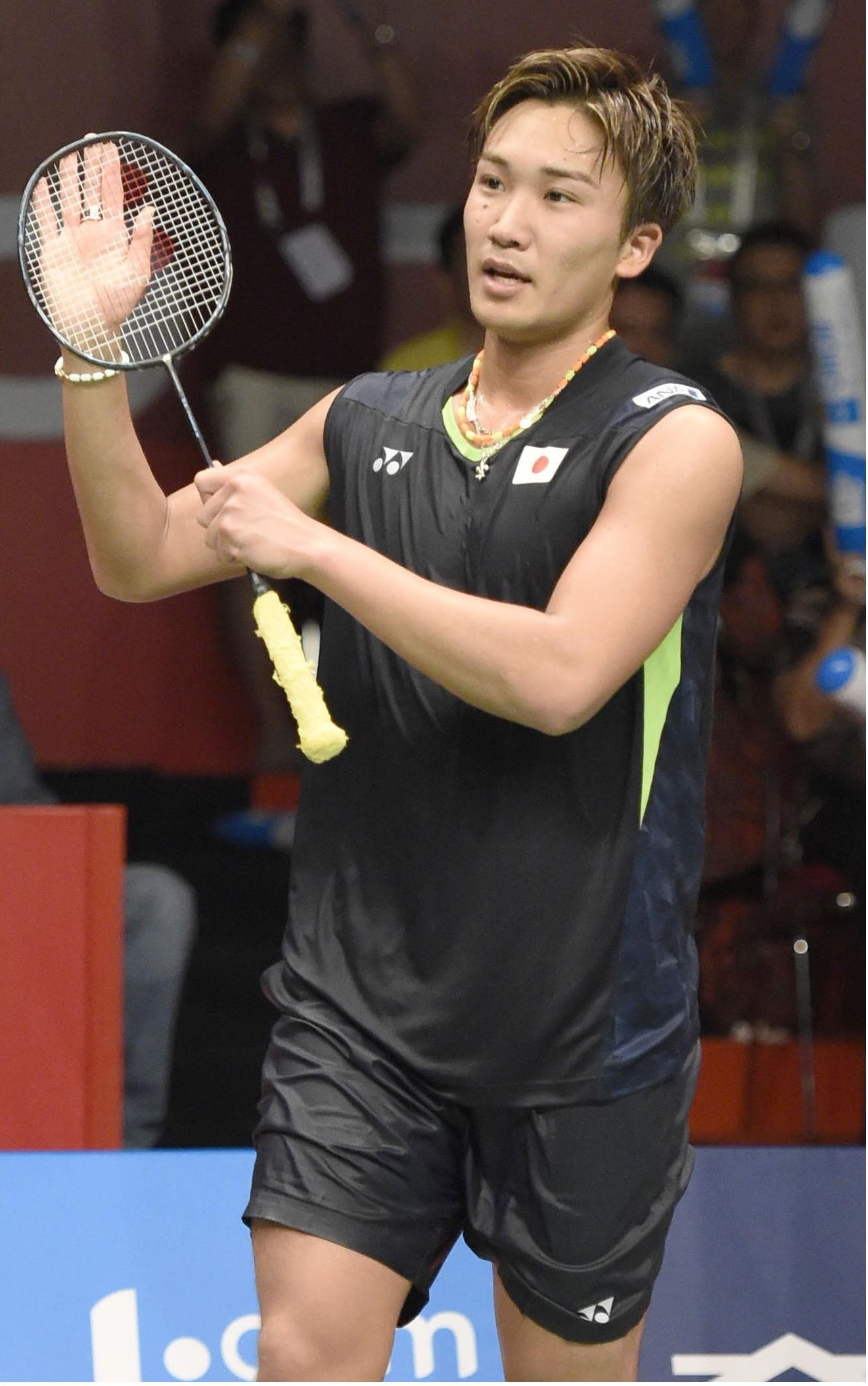 Kento Momota, Badminton Worlds, Bronze medal, Japan Times, 1330x2110 HD Handy