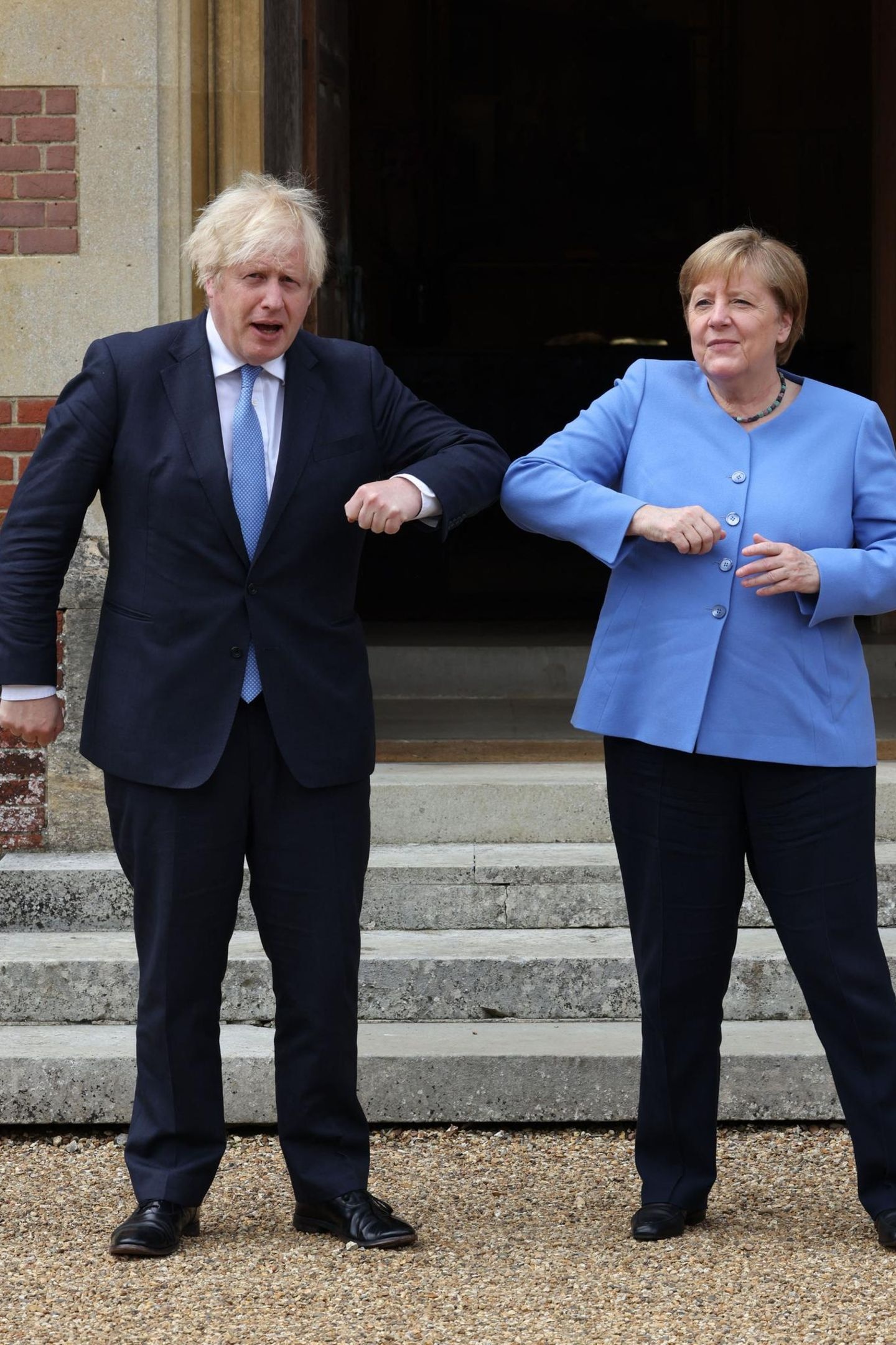 Boris Johnson, Angela Merkel, Euro 2020, Football banter, 1440x2160 HD Handy