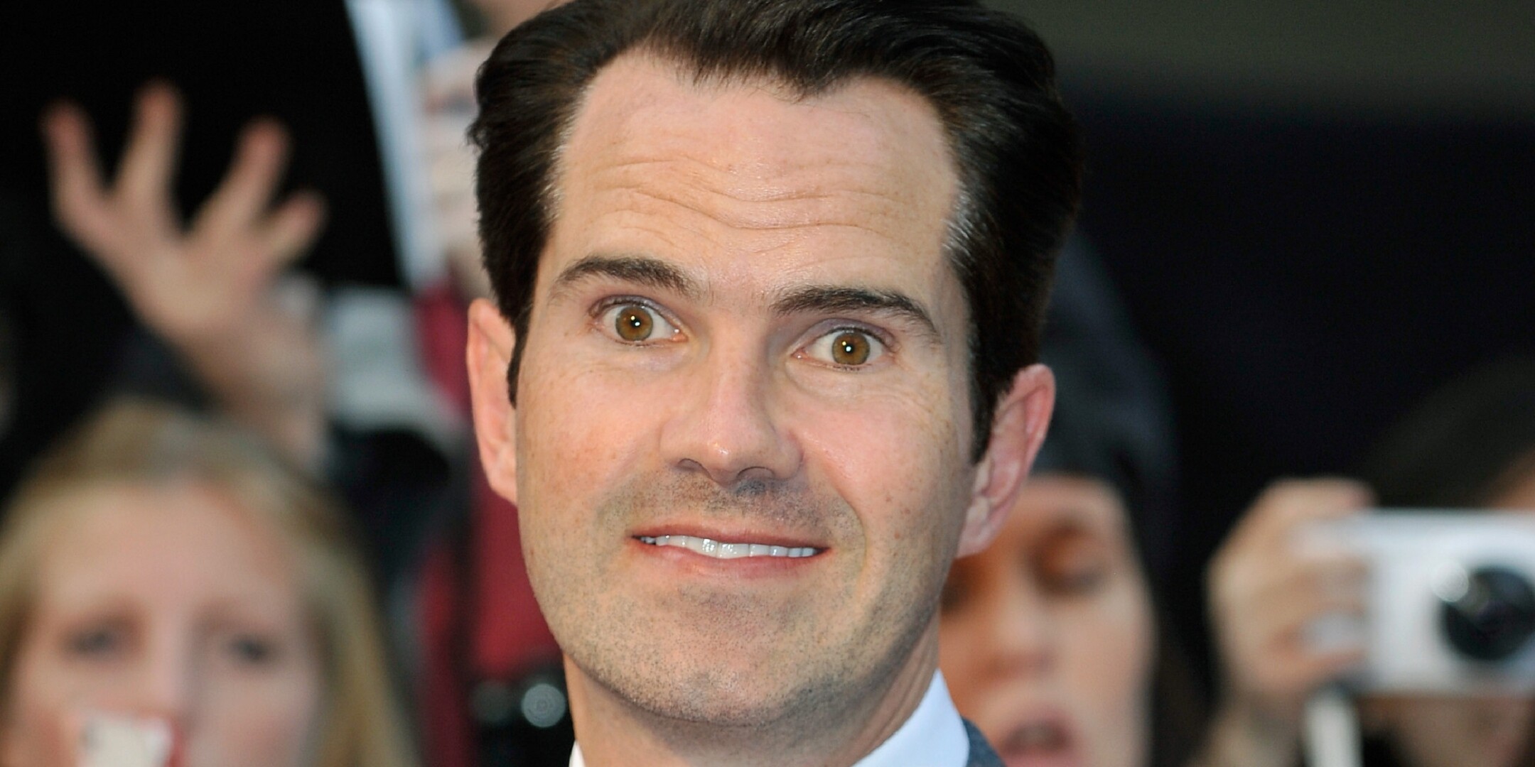 Jimmy Carr: The British comedian with his own particular brand of comedy, A controversial stand-up artist. 2160x1080 Dual Screen Background.