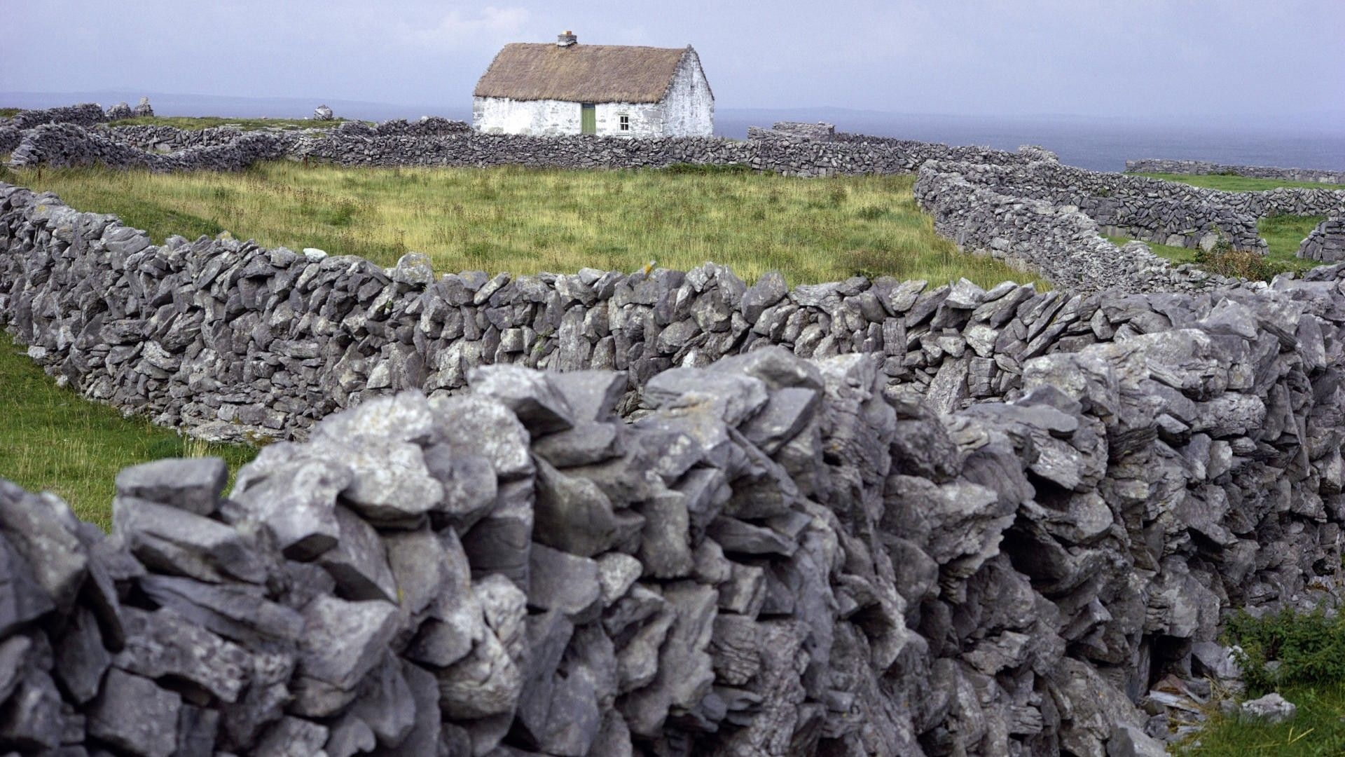 Rock wall, Aran Islands, Ireland, Iconic image, 1920x1080 Full HD Desktop