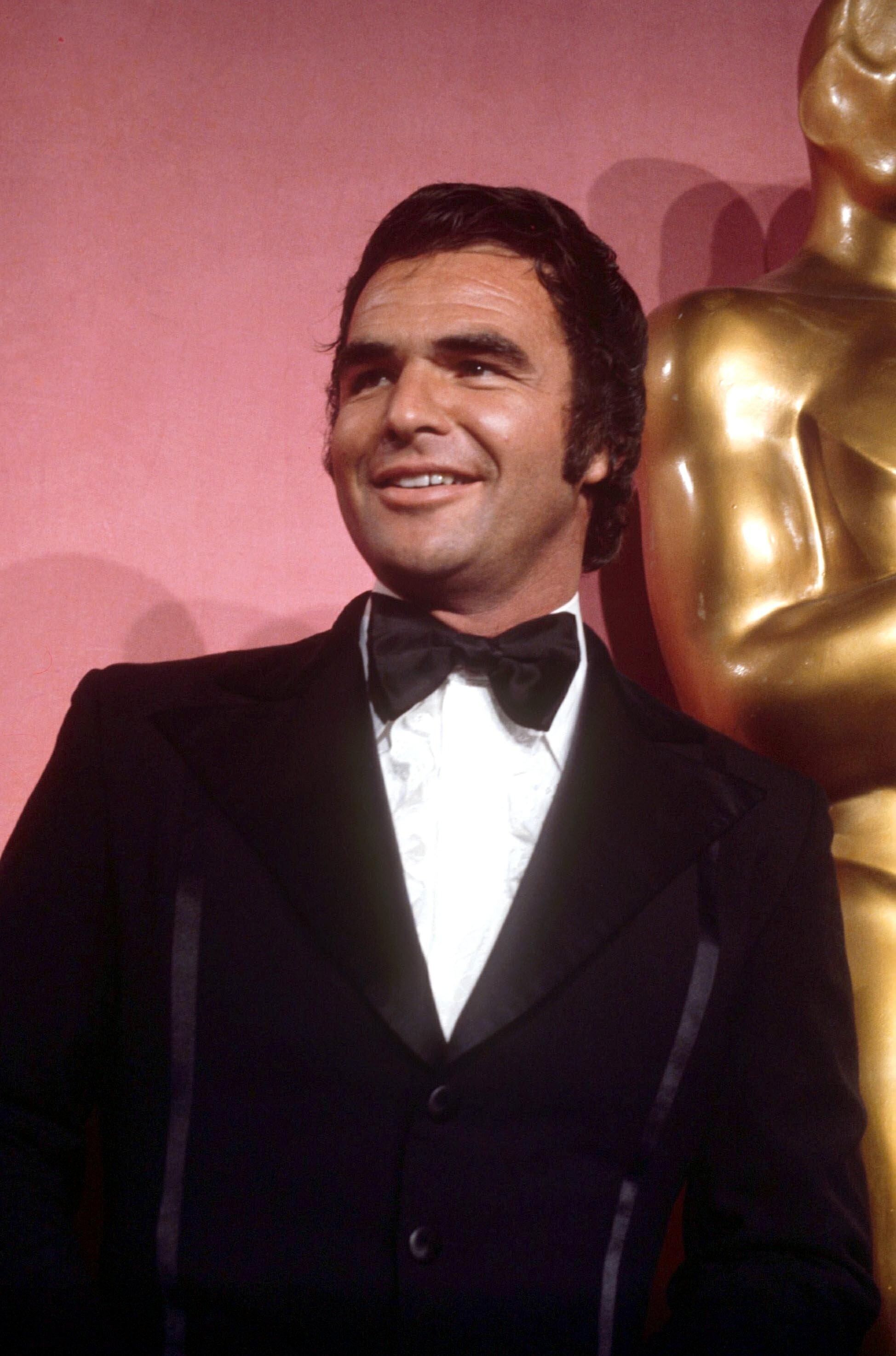 Burt Reynolds: A sex symbol and icon of American popular culture, Golden Globe Award for Best Actor. 1950x2950 HD Wallpaper.