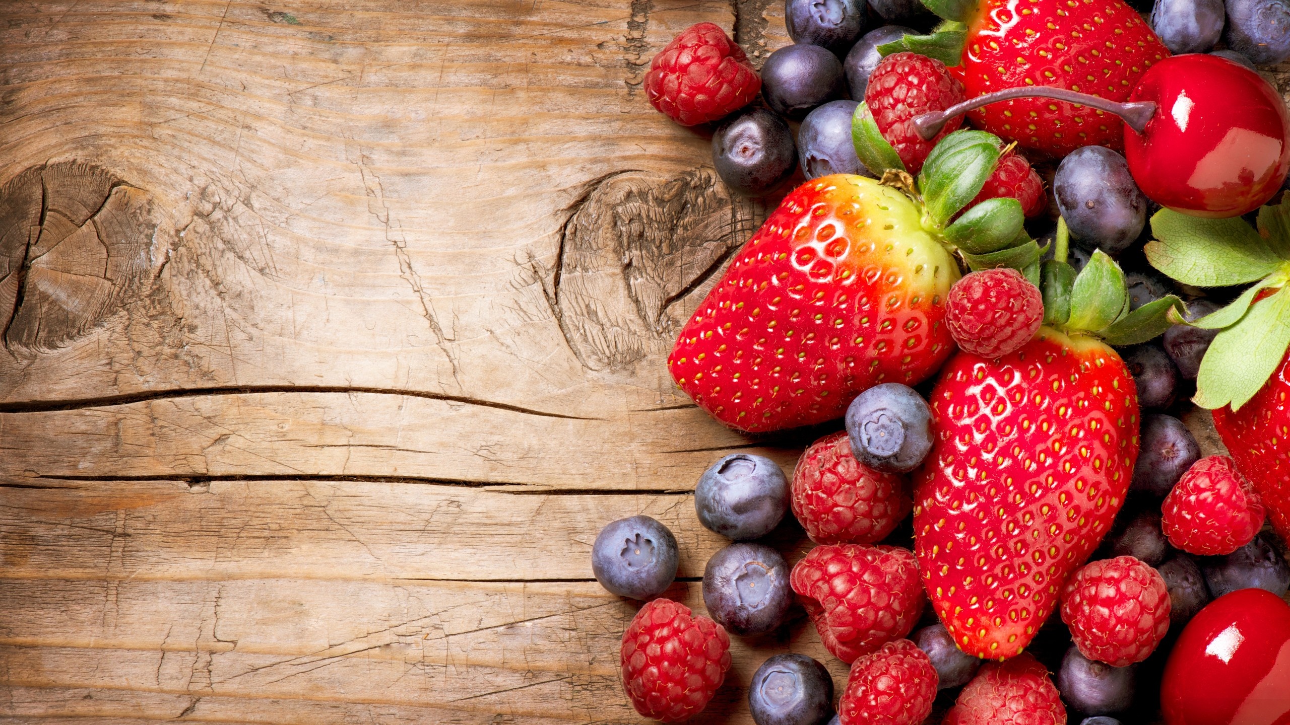 Berries, Fruits, Strawberry, Blueberry, 2560x1440 HD Desktop