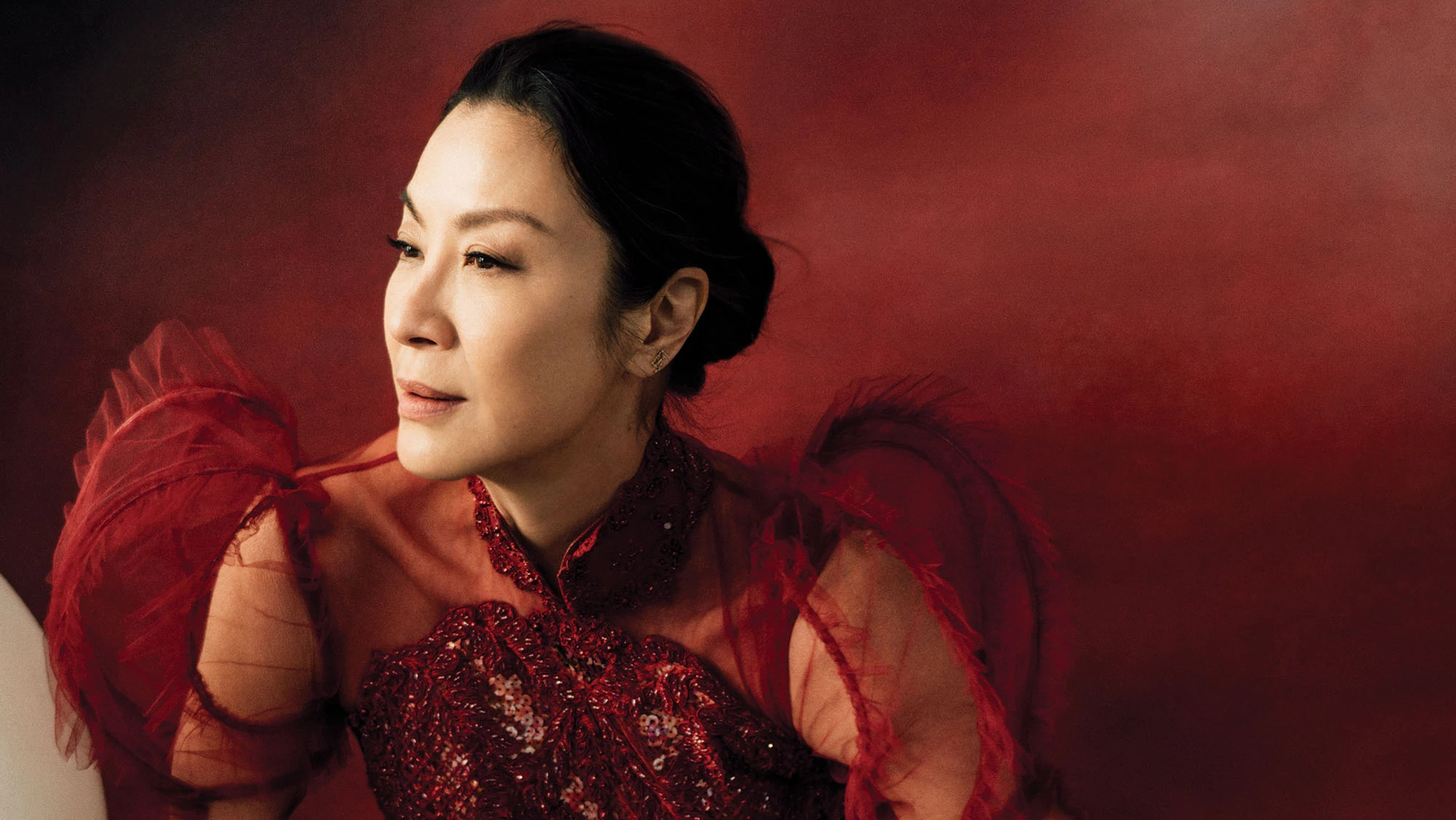 Michelle Yeoh, Everything everywhere all at once, Hollywood reporter, 2000x1130 HD Desktop