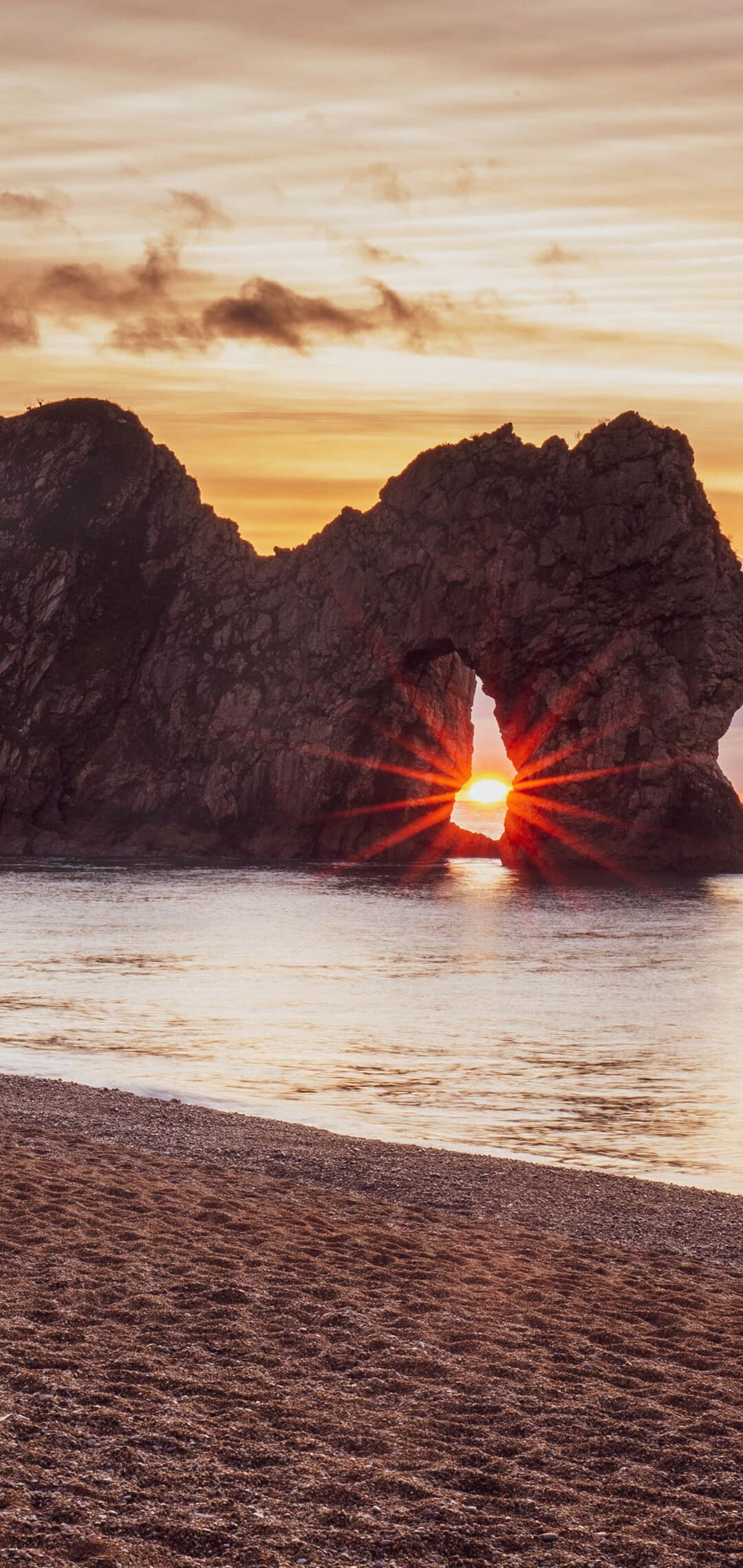 Sunrise: Spectacular maritime scenery, The rising sun. 1080x2280 HD Background.