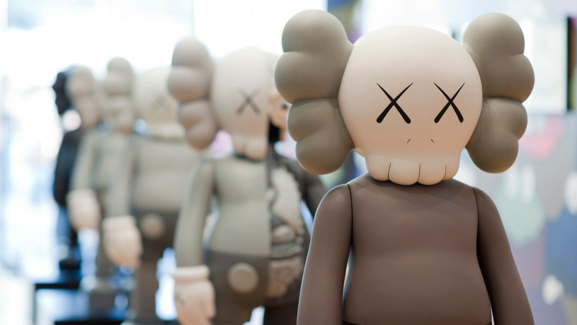 KAWS: Collaborated with Jun Takahashi for the brand Undercover. 1920x1080 Full HD Background.