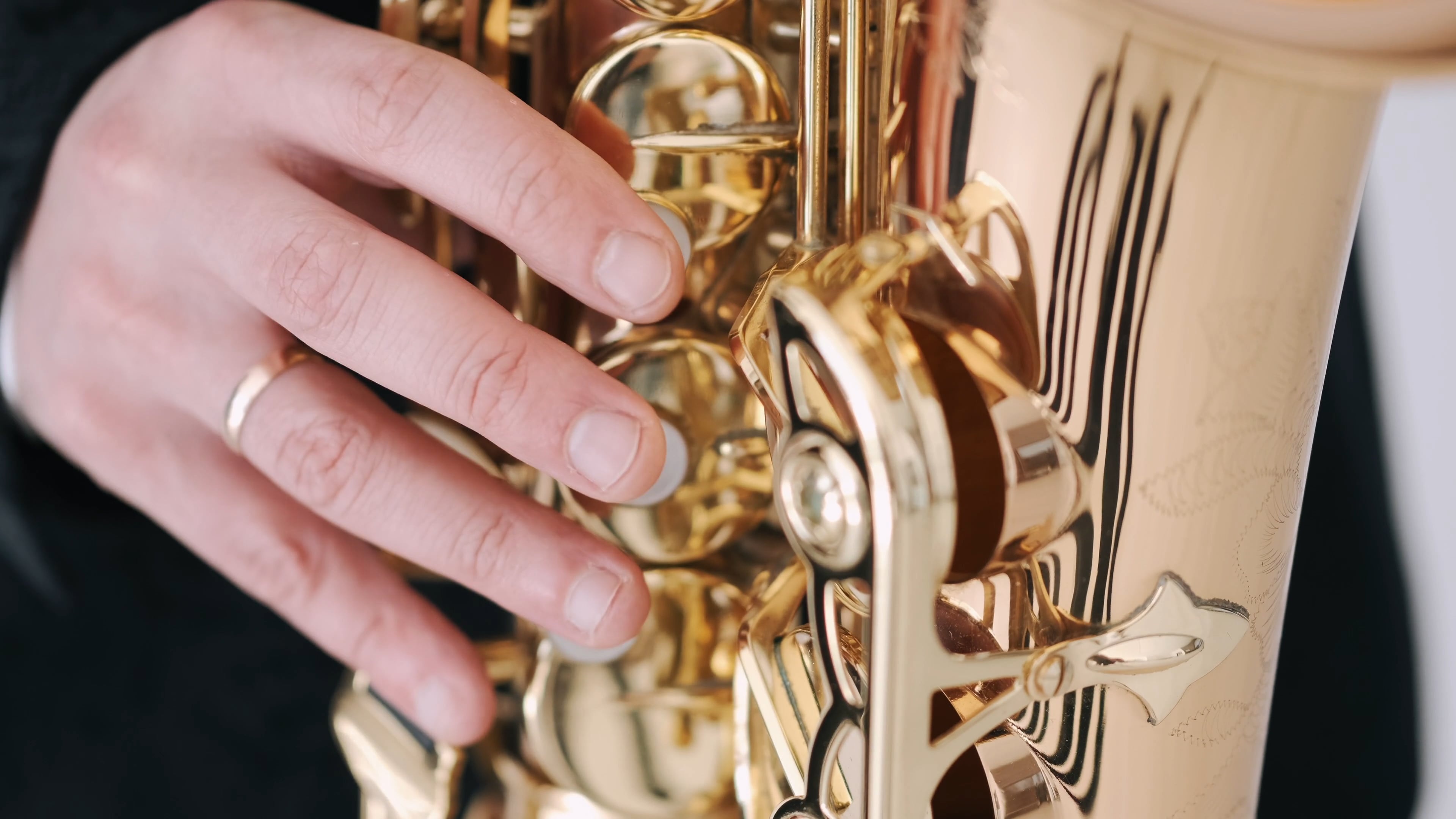 Saxophone: Person playing music, A member of a family of metal wind musical instruments. 3840x2160 4K Wallpaper.