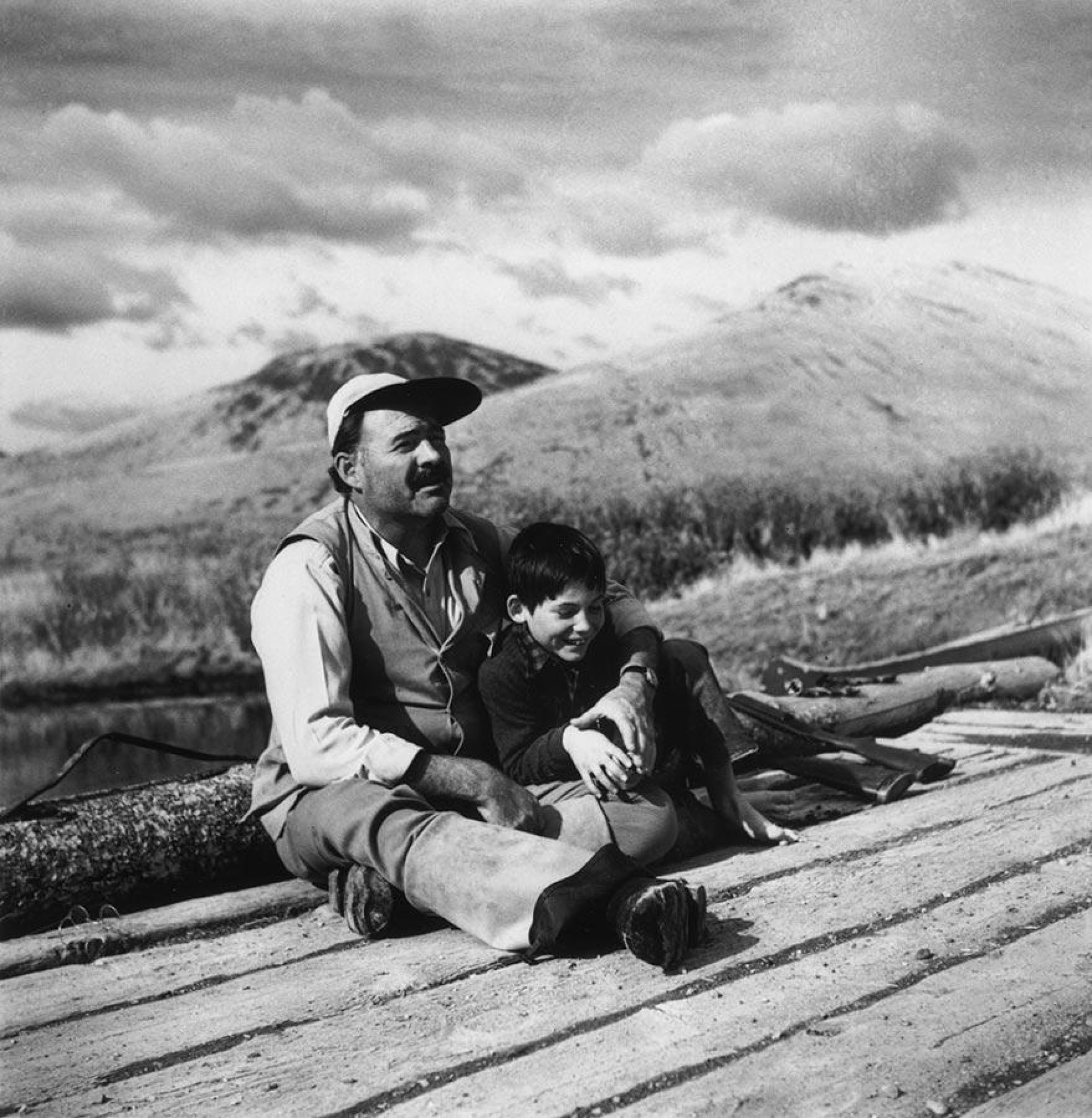 Ernest Hemingway, Son Gregory, Sun Valley Idaho, Magnum photos, 1920x1970 HD Phone