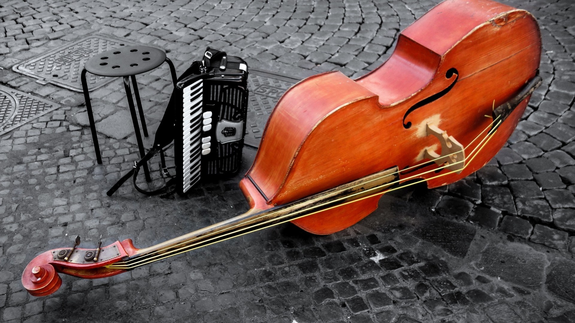 Accordion: Street cello players, Live performance, Piano acc. and cello duet. 1920x1080 Full HD Wallpaper.