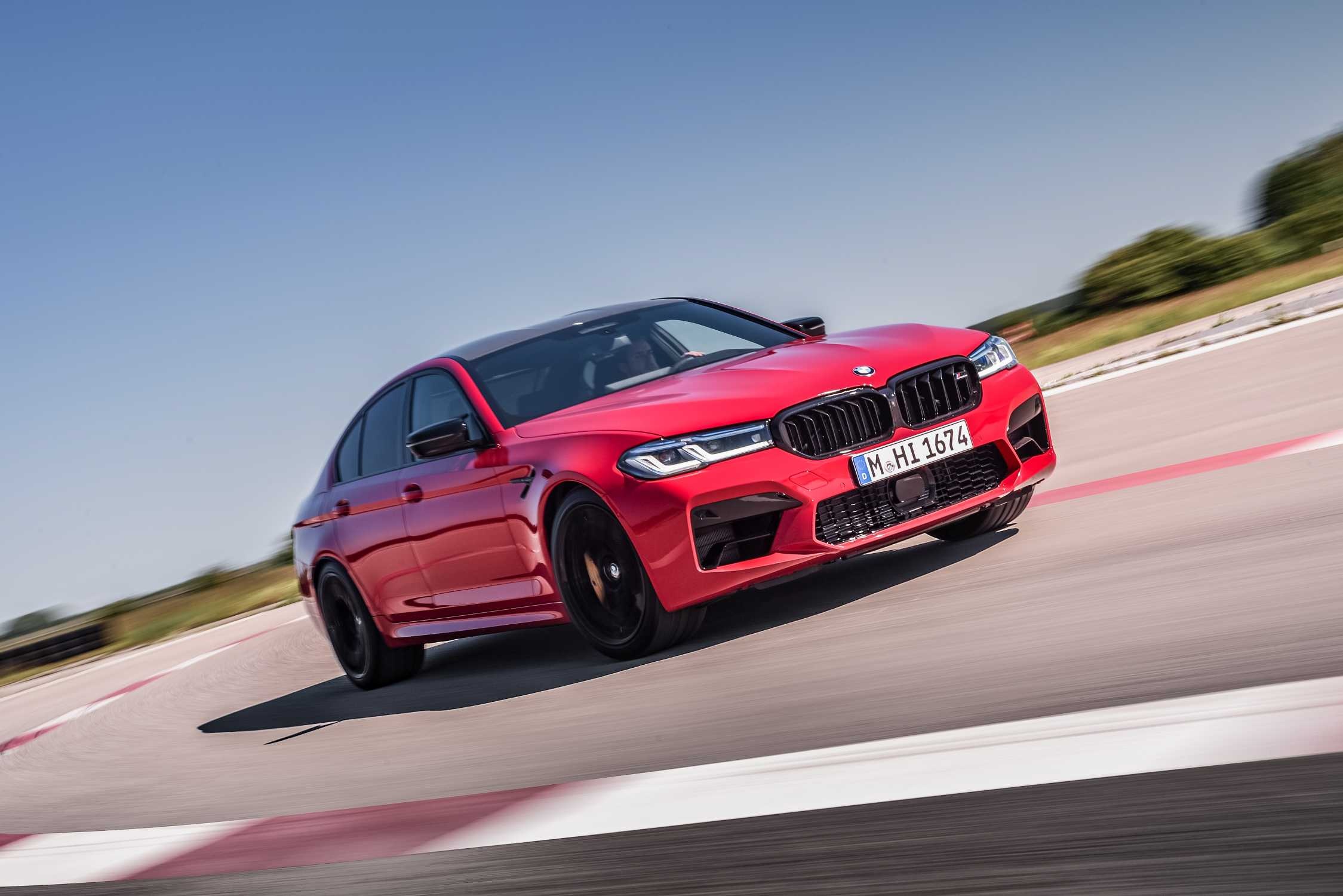 2021 BMW M5 Competition, Unrivaled power, State-of-the-art features, Dynamic styling, 2250x1500 HD Desktop