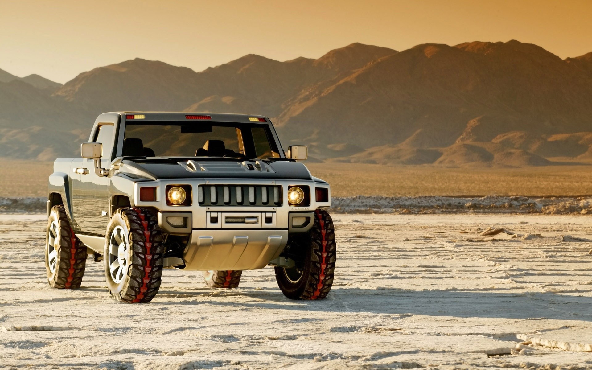 Hummer H3, Head-turning style, Luxurious interiors, Unmatched durability, 1920x1200 HD Desktop