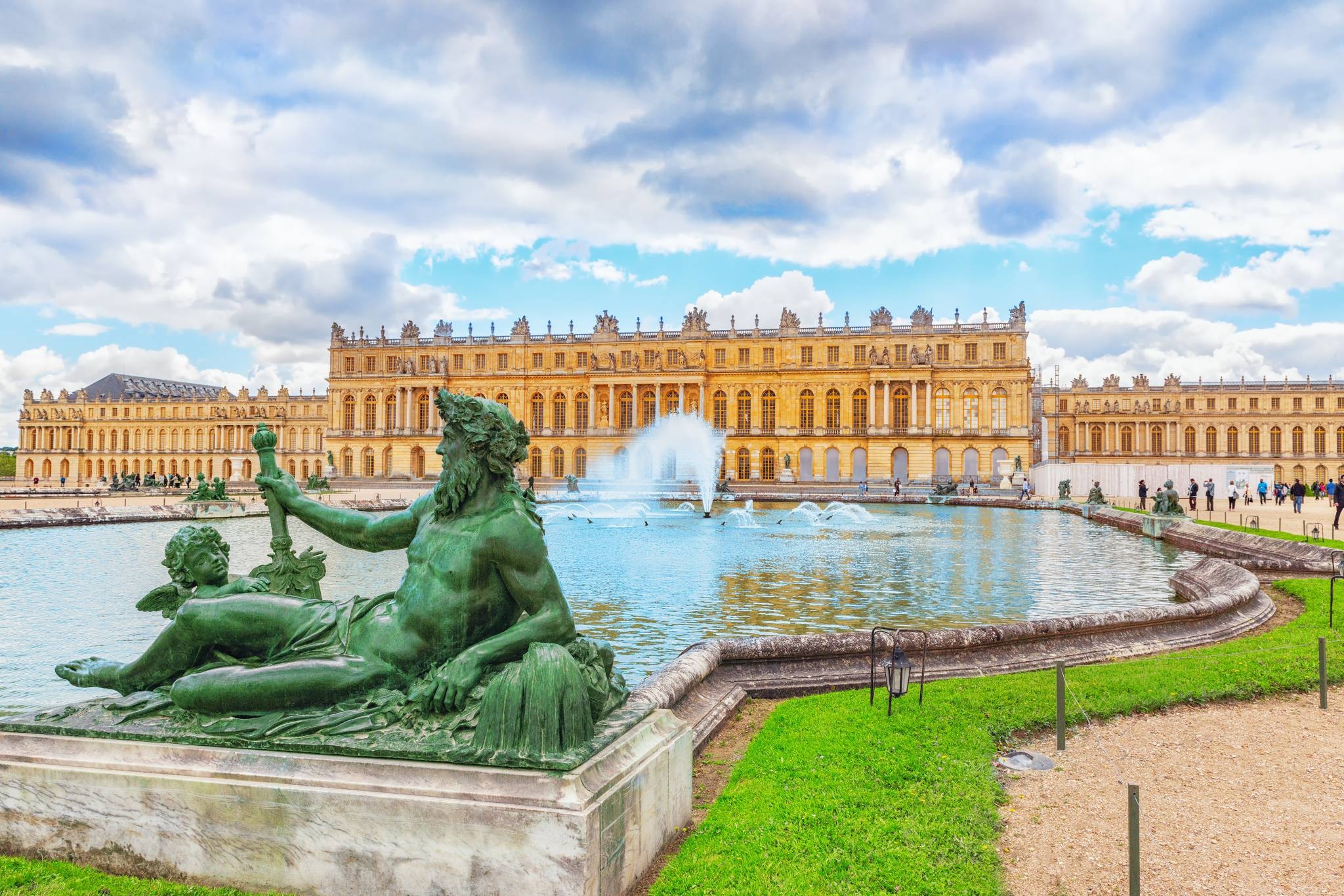 Versailles, Palace of French Royalty, Top reasons to visit, Augmented reality, 2050x1370 HD Desktop
