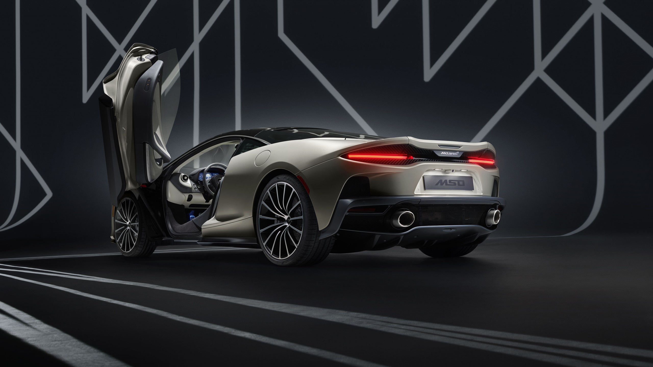 McLaren GT, MSO supercar, 4K resolution, Cars and bikes, 2560x1440 HD Desktop