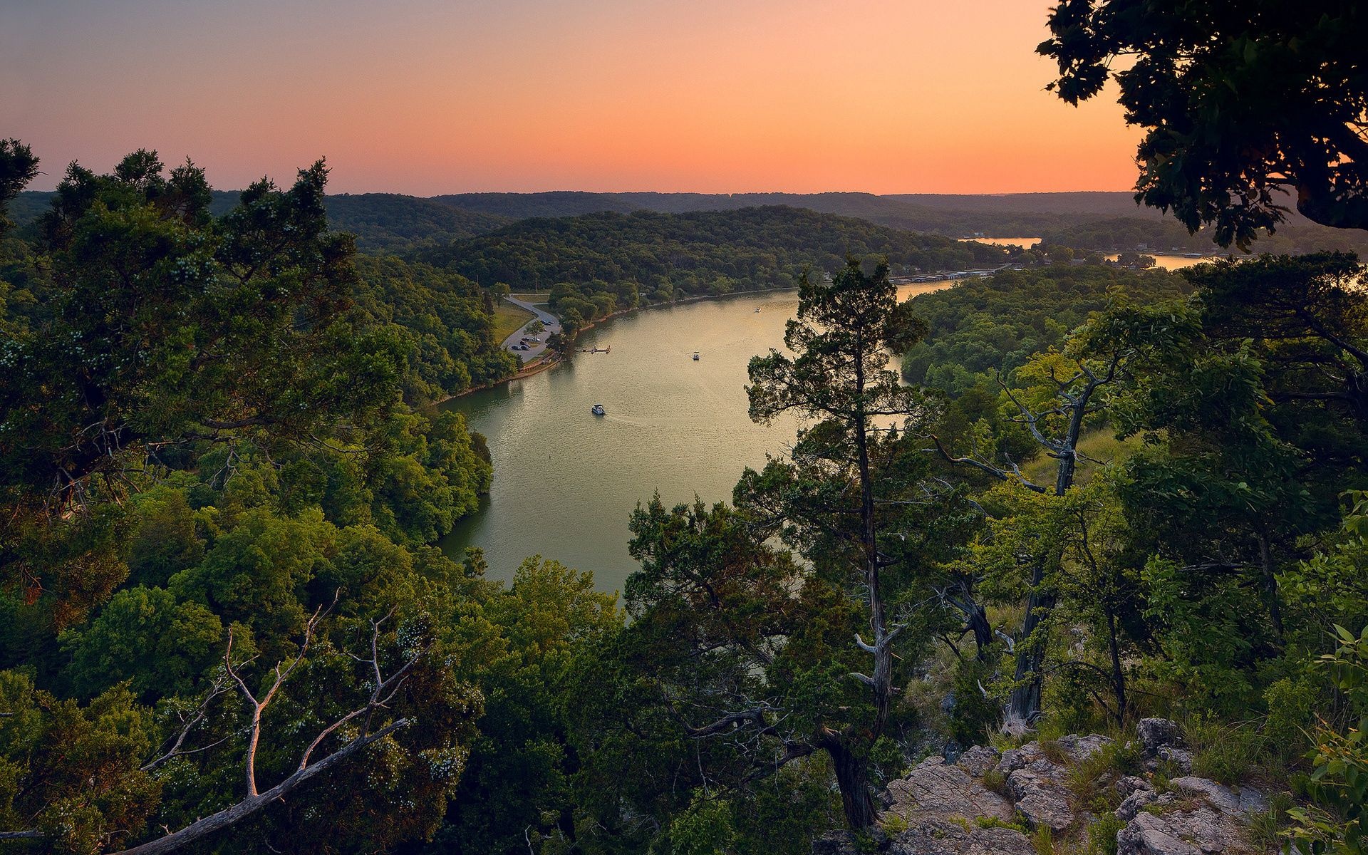 Lake of the Ozarks, Stunning beauty, Must-download, Captivating scenery, 1920x1200 HD Desktop