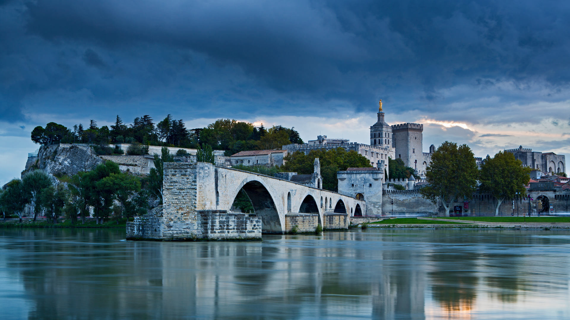 The Rhone River, Pont Saint-Benezet, Dusk in Avignon, France, 1920x1080 Full HD Desktop