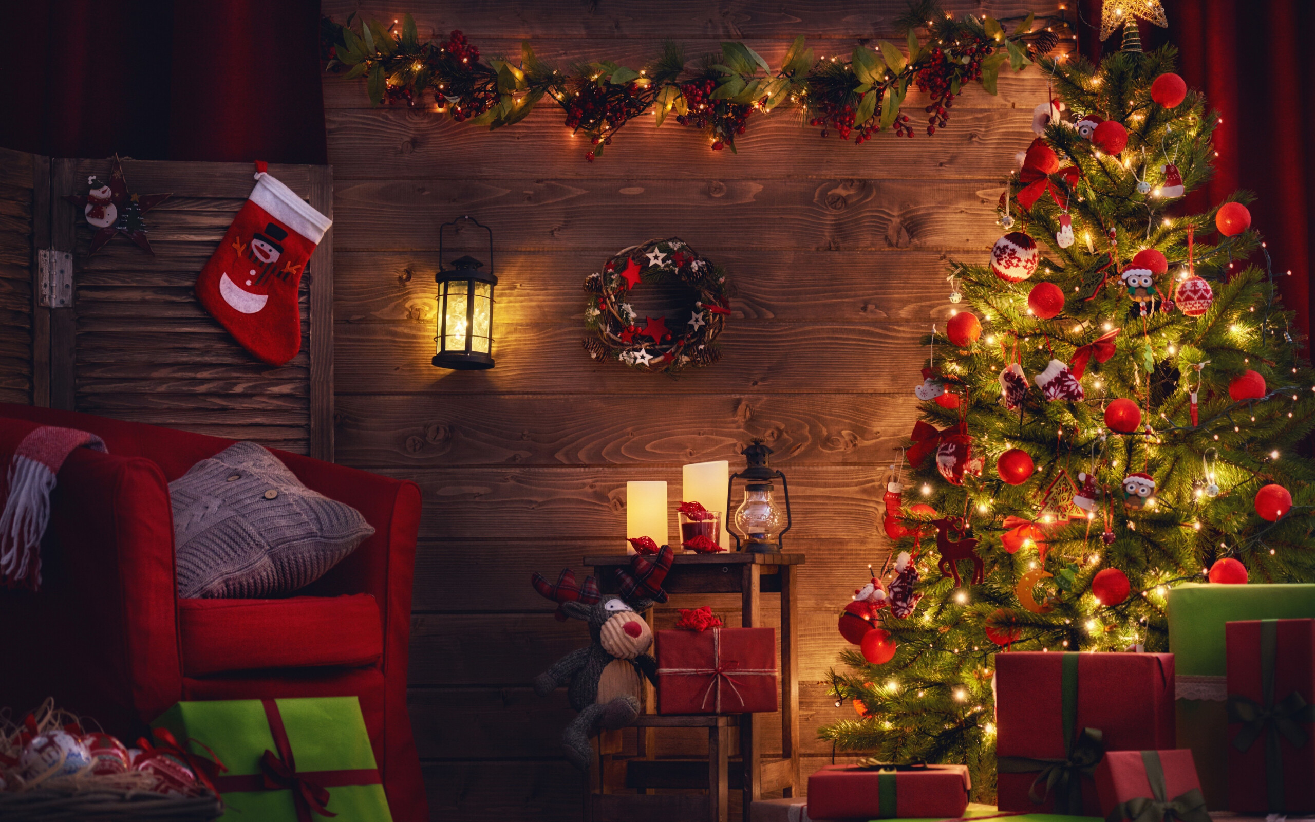 Decorations: Atmospheric Christmas tree, Holiday, Gifts, Adornments. 2560x1600 HD Wallpaper.