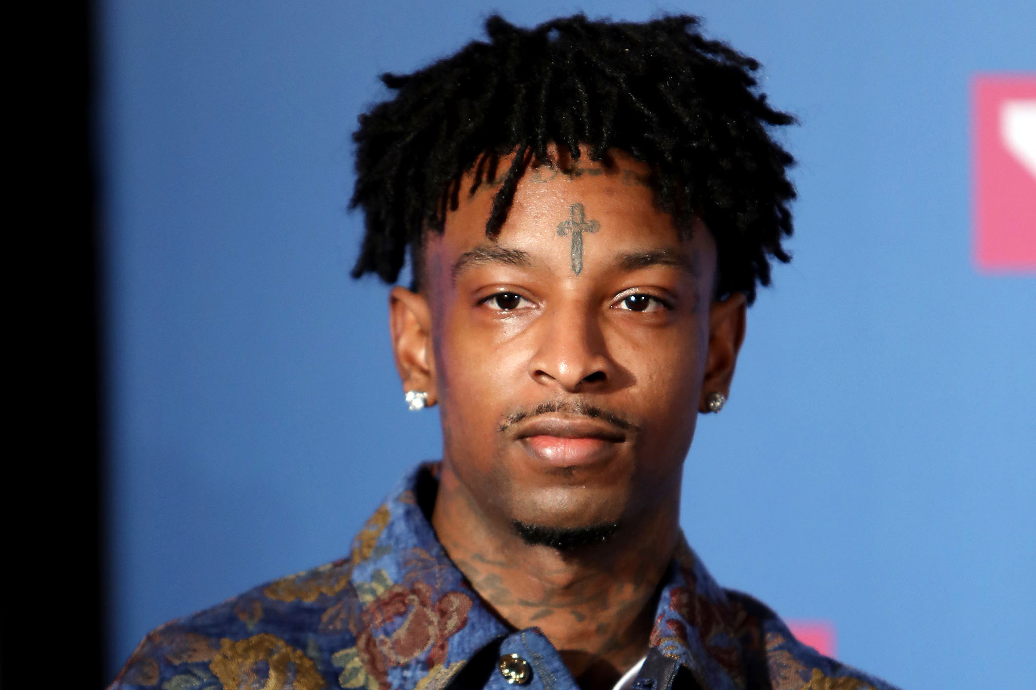 21 Savage, Immigration detention center, Rolling Stone feature, Challenging conditions, 2100x1400 HD Desktop