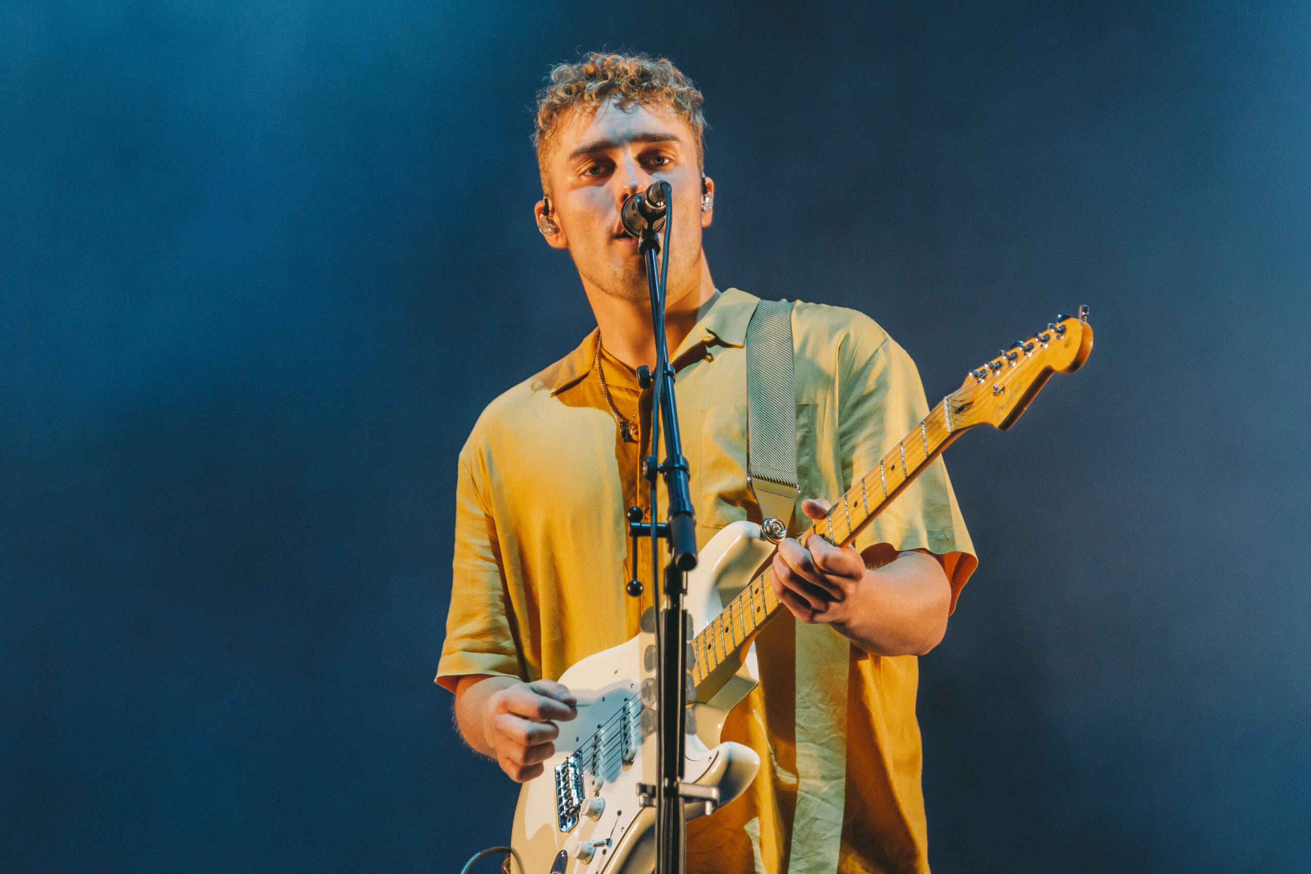 Sam Fender: "Will We Talk?" was released as a digital download on 2 July 2019. 2560x1710 HD Background.