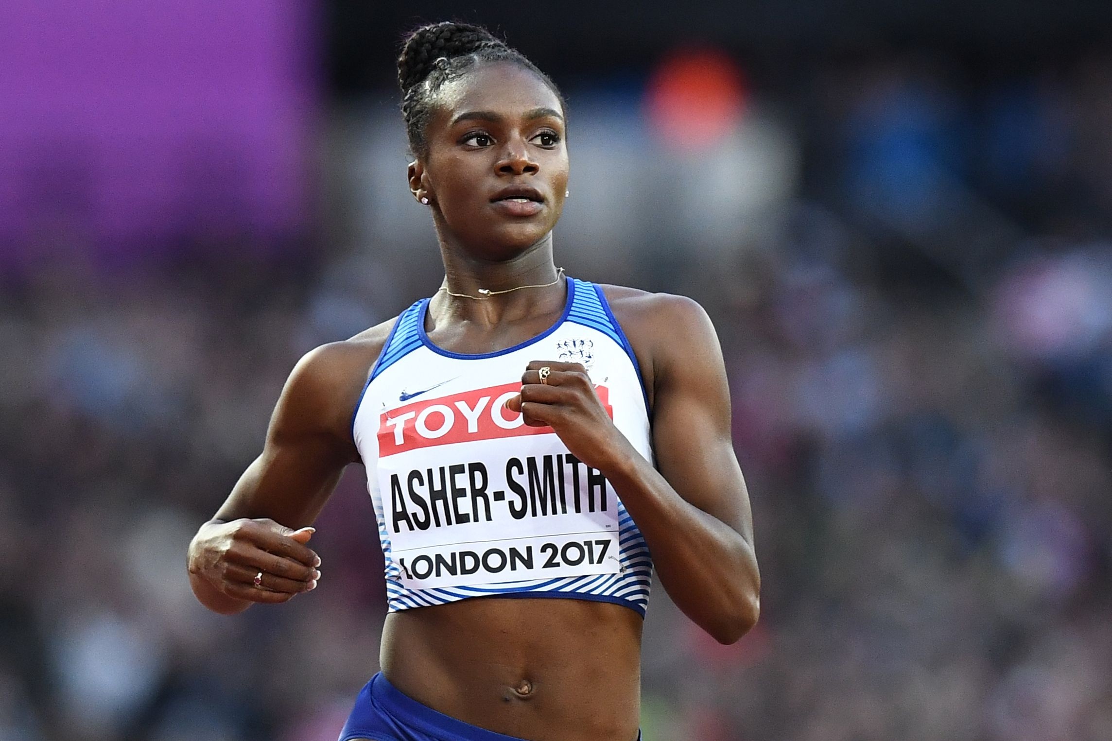 Dina Asher-Smith, Ignoring agony, Three gold medals, World athletics championships, 2290x1530 HD Desktop