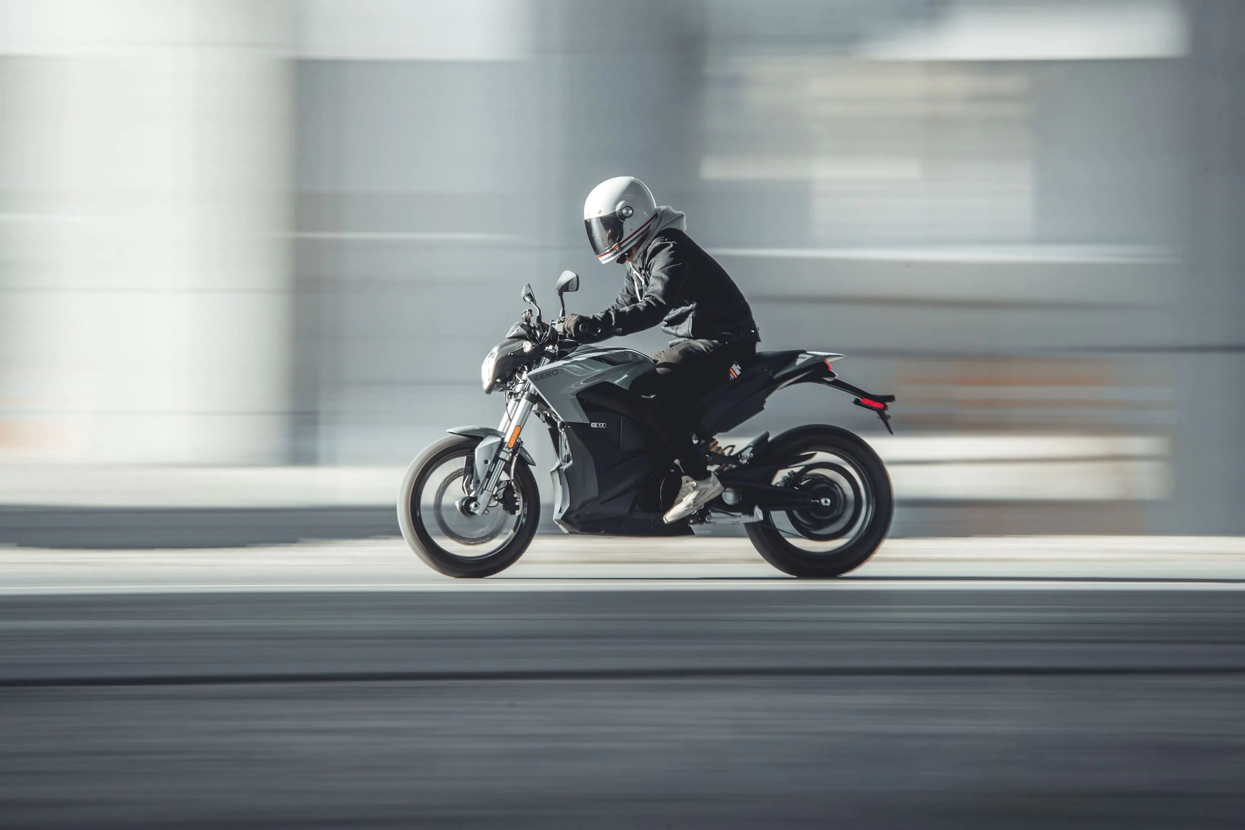 Zero Motorcycle, Model EN, Electric motorbike, Environmentally-friendly transportation, 2500x1670 HD Desktop