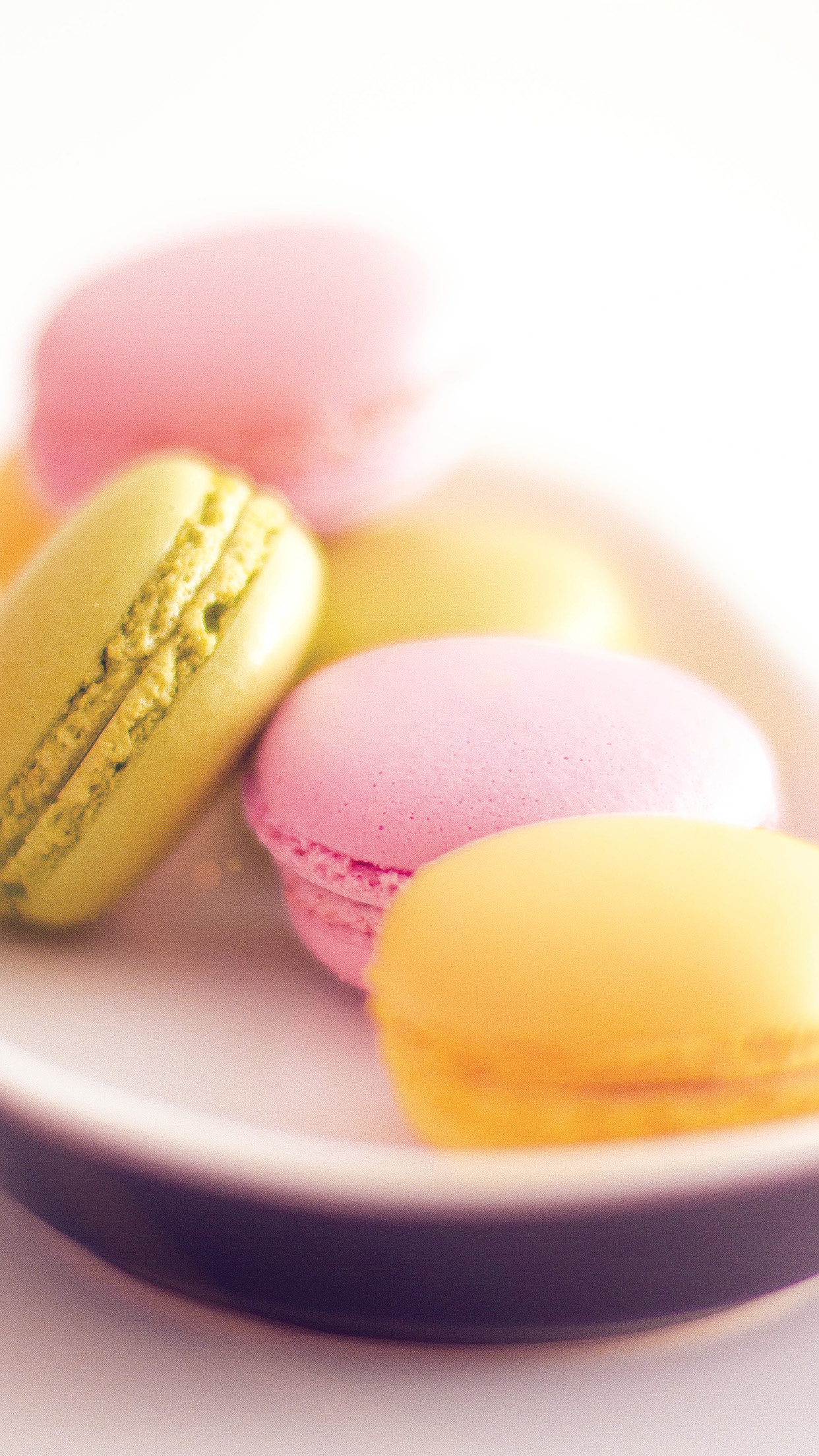 Macaron: Adorned with a variety of fillings including buttercream, chocolate ganache, marzipan, jam. 1250x2210 HD Wallpaper.