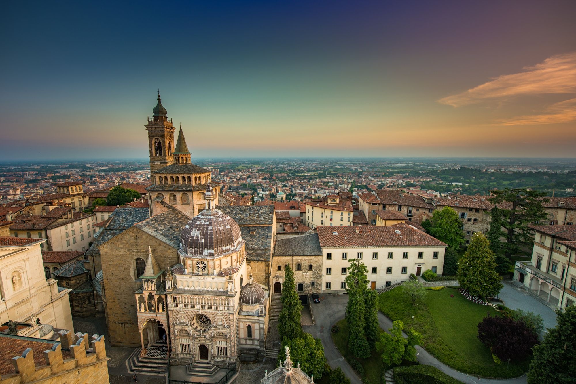 Bergamo, Picturesque views, Italy, Splendid landscapes, 2000x1340 HD Desktop