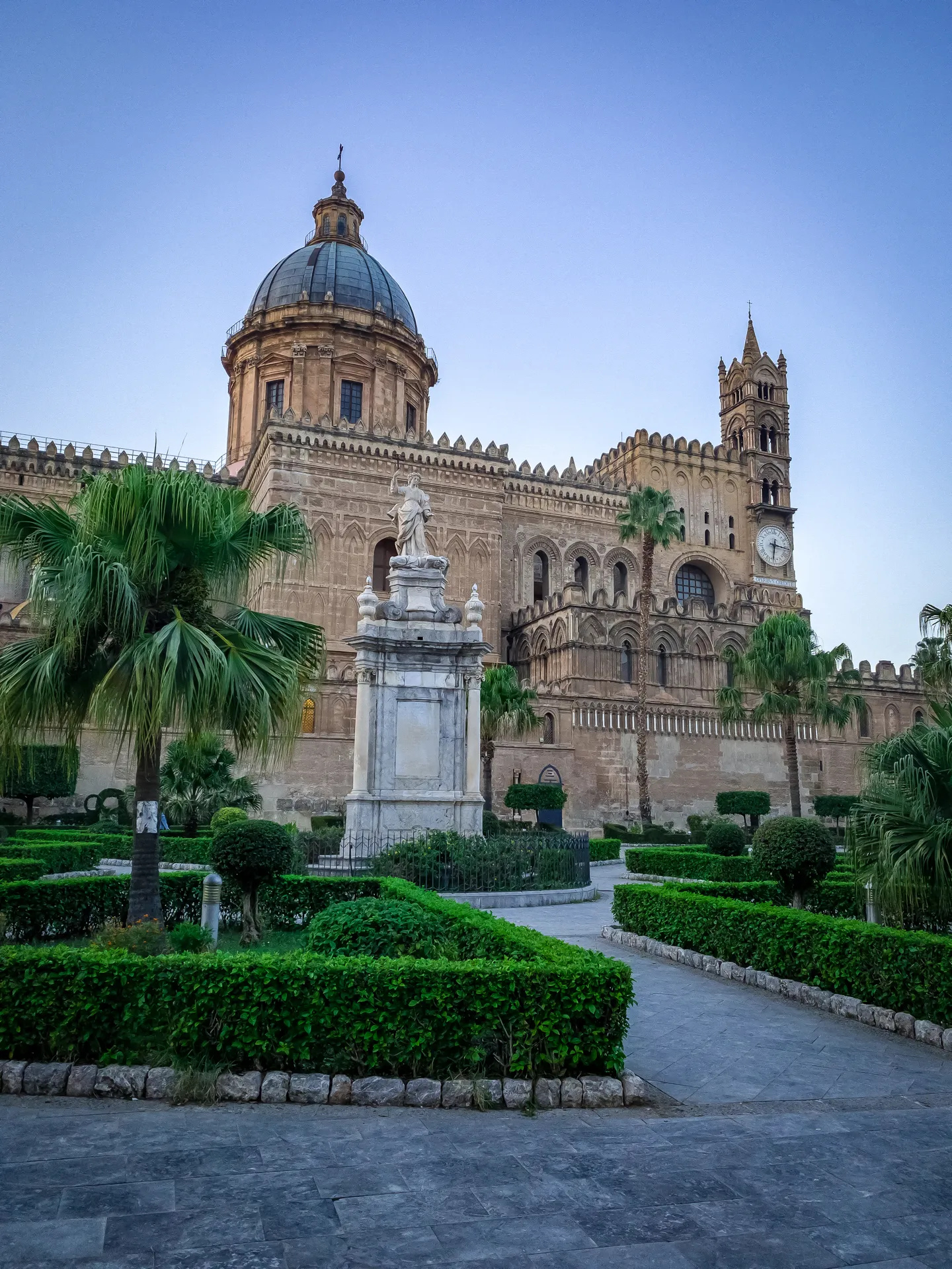 Palermo Italy gallery, Meandering max, Palermo, Travels, 1440x1920 HD Handy