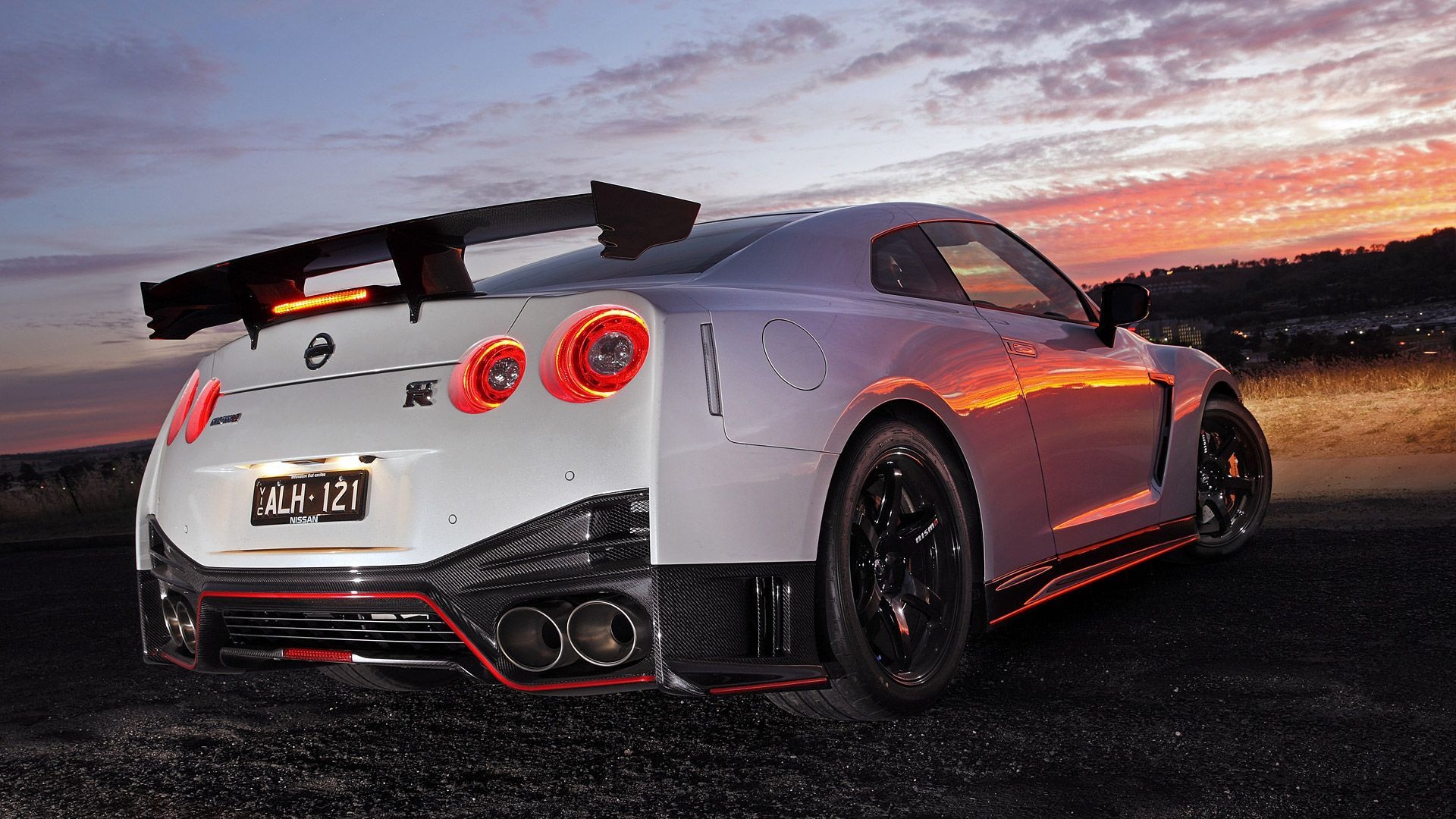 Nissan GT-R Nismo, Top free backgrounds, Performance masterpiece, Track-tuned, 1920x1080 Full HD Desktop