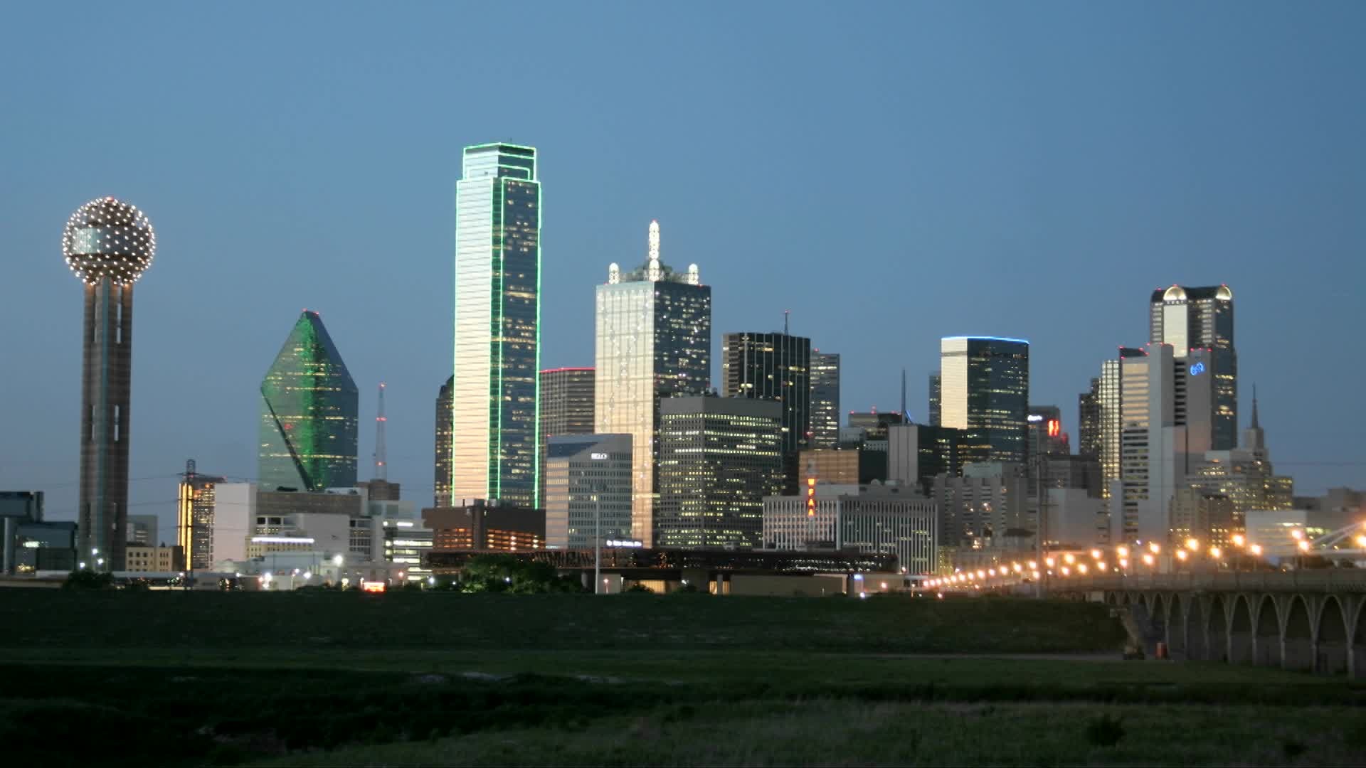 Dallas skyline, City lights illuminate, Night stock photos, 1920x1080 Full HD Desktop