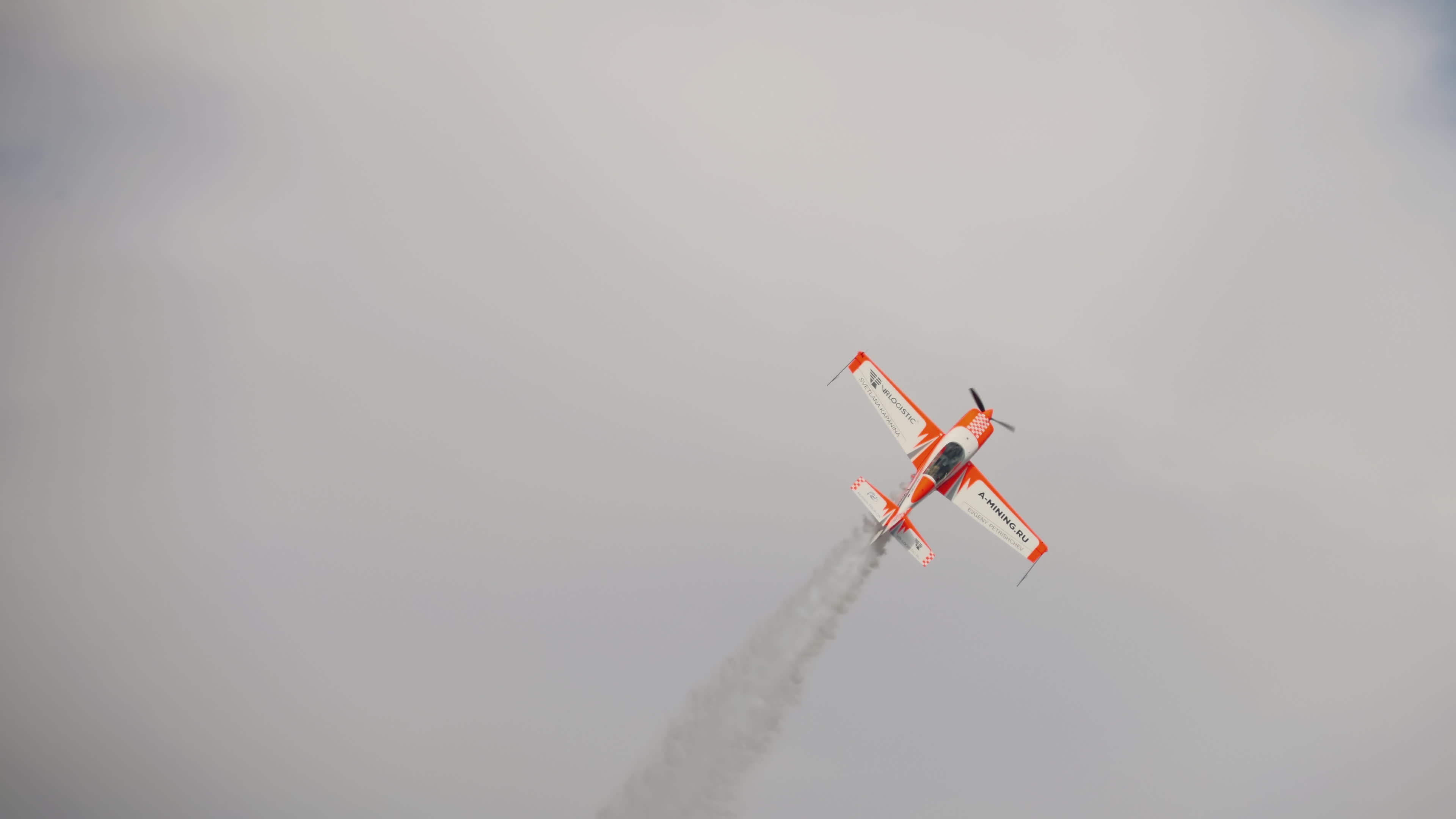 Air Sports: World champion performs aerobatics in the sky. 3840x2160 4K Wallpaper.