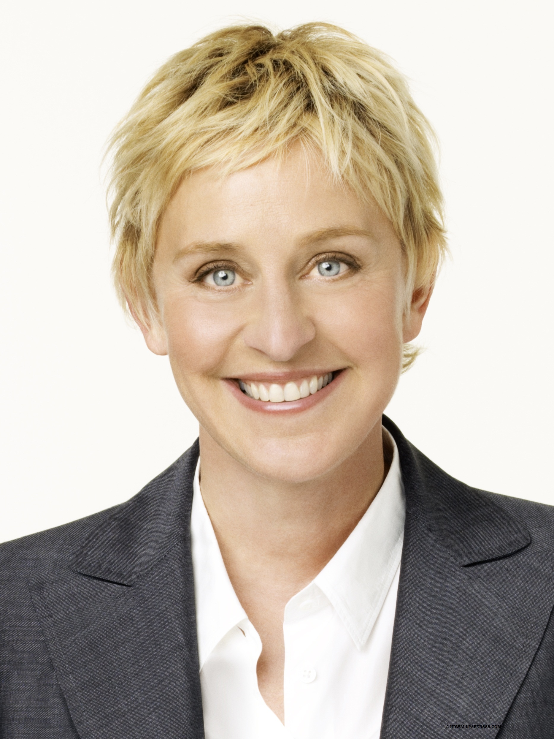 Ellen DeGeneres: American comedian, TV host, actress, writer, and producer. 1870x2490 HD Background.