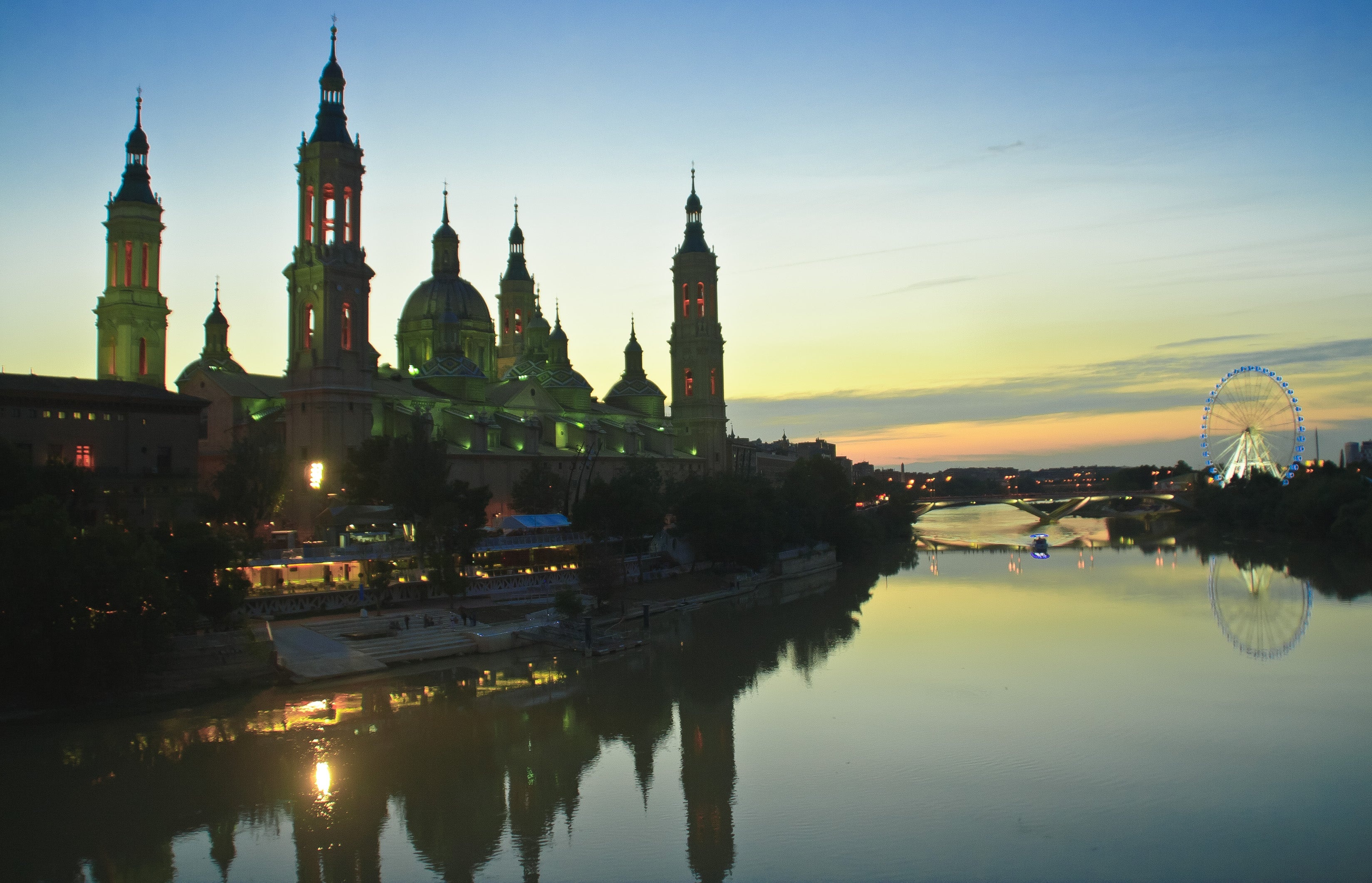 Ebro River, Zaragoza, River views, Travel memories, 3300x2130 HD Desktop