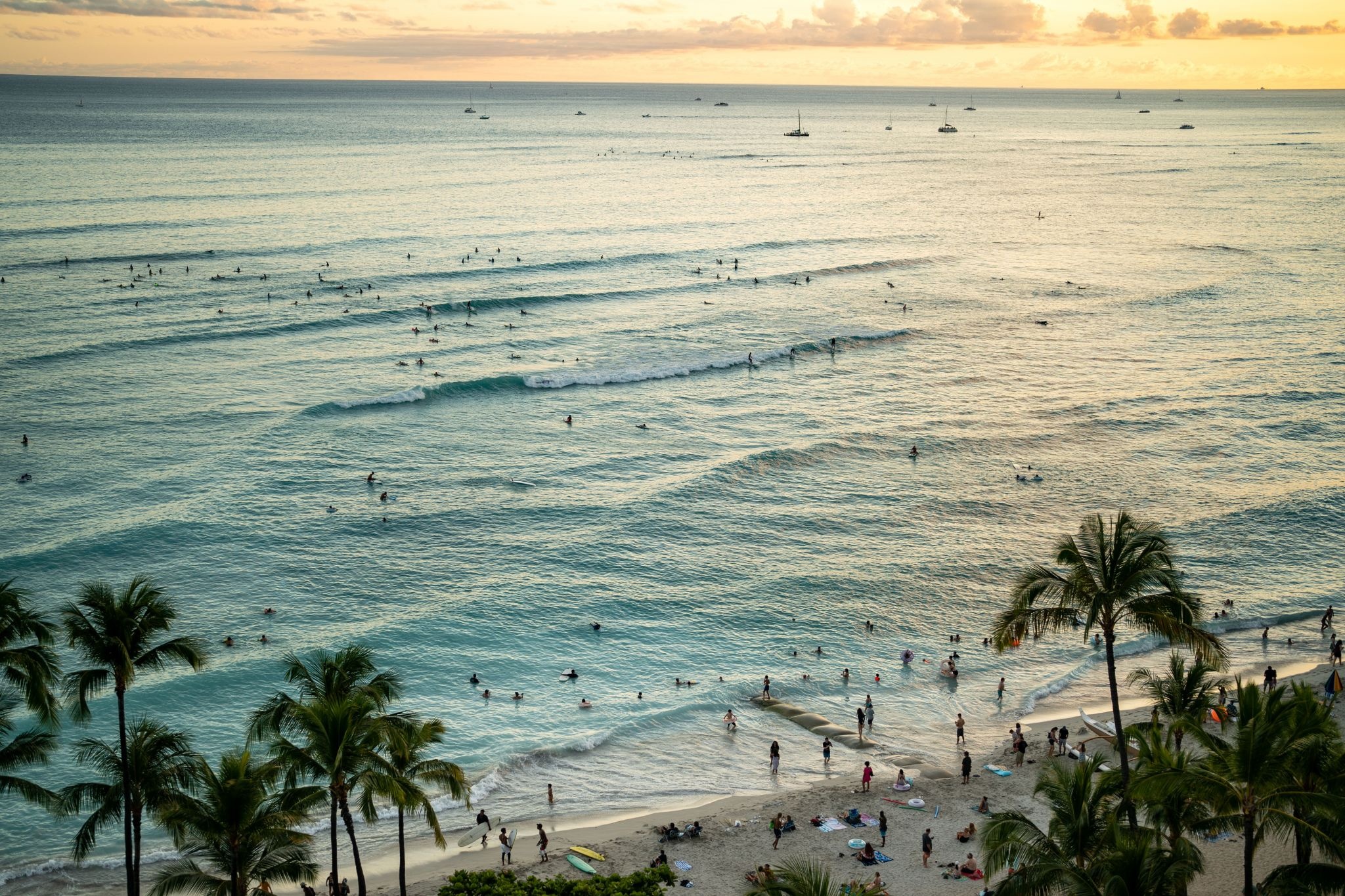 Future hotel bookings, Tourist demand, Long-term reservations, Hawaii hospitality, 2050x1370 HD Desktop