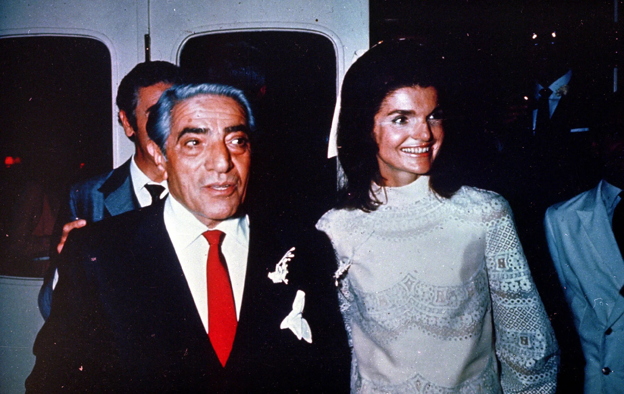 Jackie Kennedy Onassis, Wedding story, Aristotole Onassis, Vogue, 2000x1270 HD Desktop