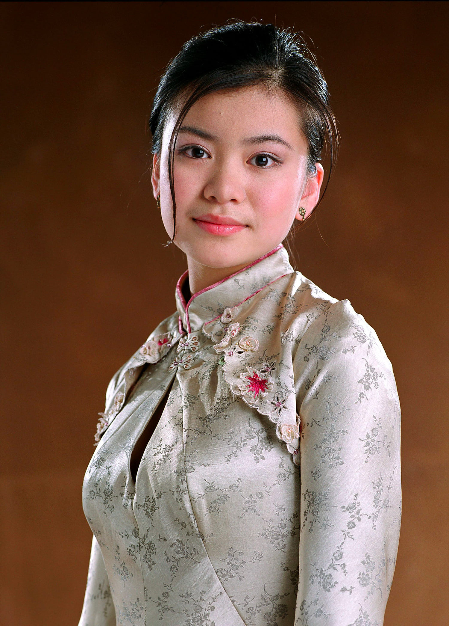 Cho Chang, Yule Ball portrait, Harry Potter fan zone, 1500x2090 HD Handy