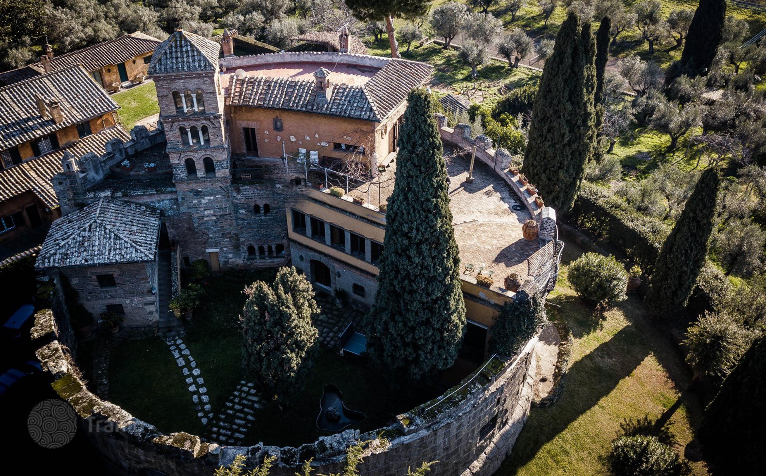 Lazio, Castle for sale, Frascati, Italy, 2620x1630 HD Desktop