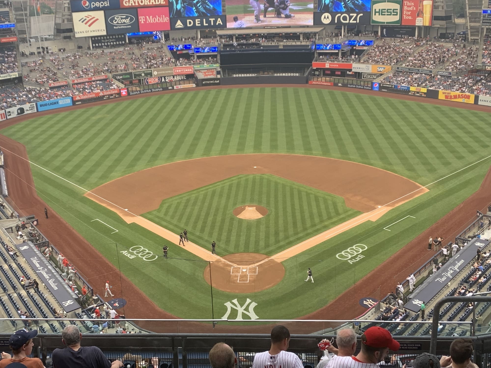 Yankee Stadium, New York Yankees, Iconic sports venue, Baseball pilgrimage, Stadium journey, 2000x1500 HD Desktop