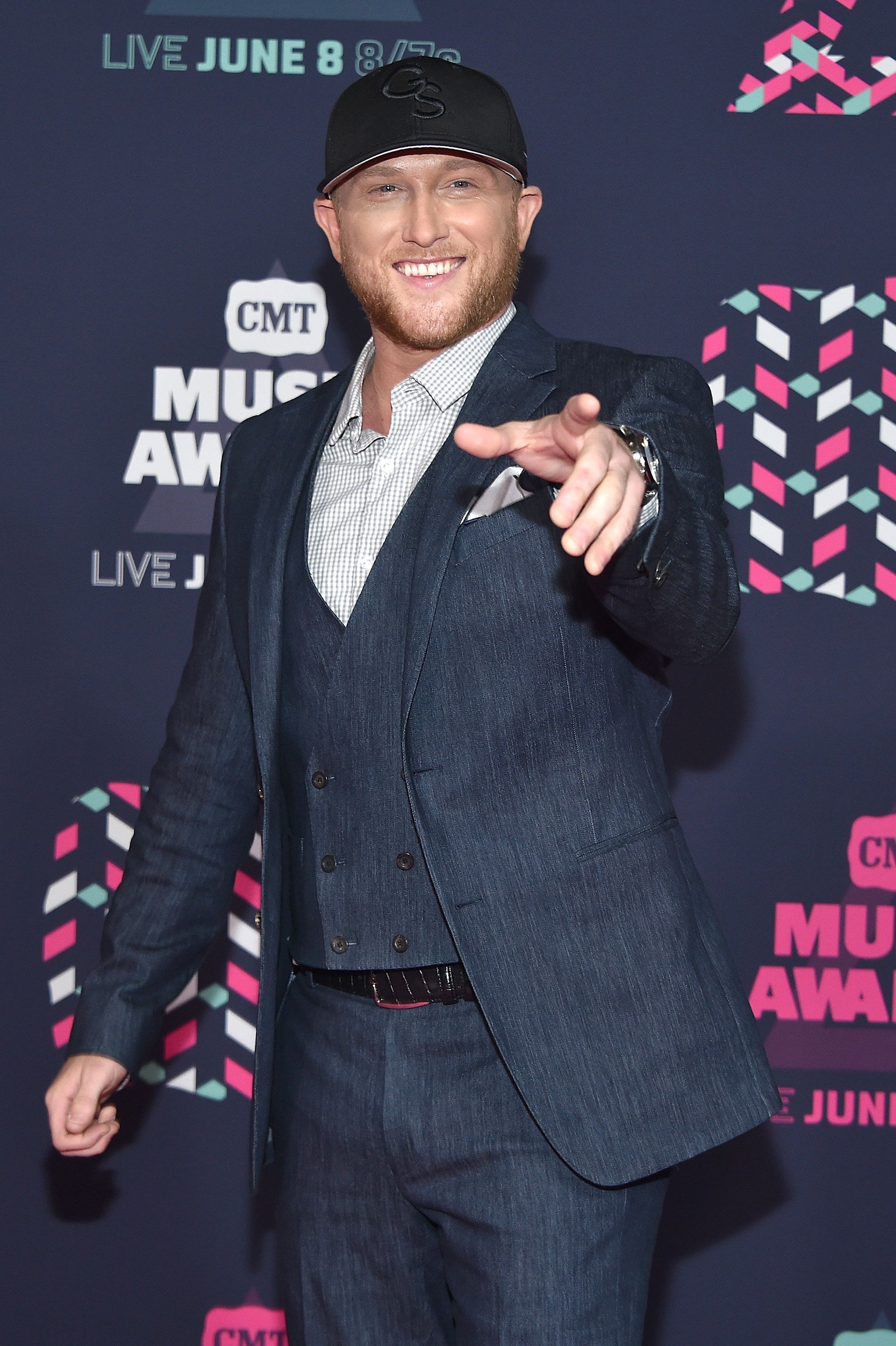 Cole Swindell, Miss America judge, Worried about competition, 2000x3000 HD Handy