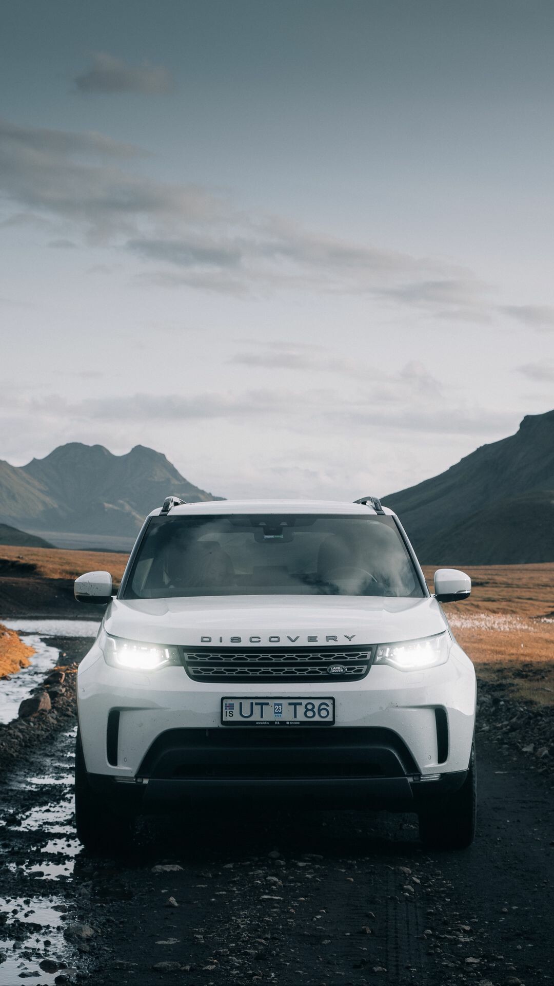 Land Rover: Discovery, The brand was created in 1948 by the Rover Company. 1080x1920 Full HD Background.