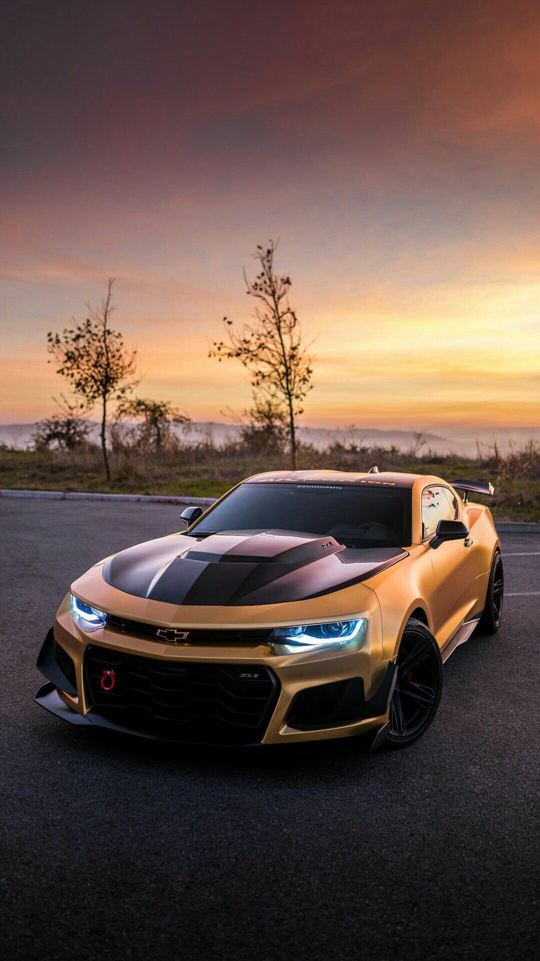 Chevrolet: 6-speed manual transmission with Active Rev Matching, Available 10-speed paddle-shift automatic transmission, ZL1 1LE. 1080x1920 Full HD Background.