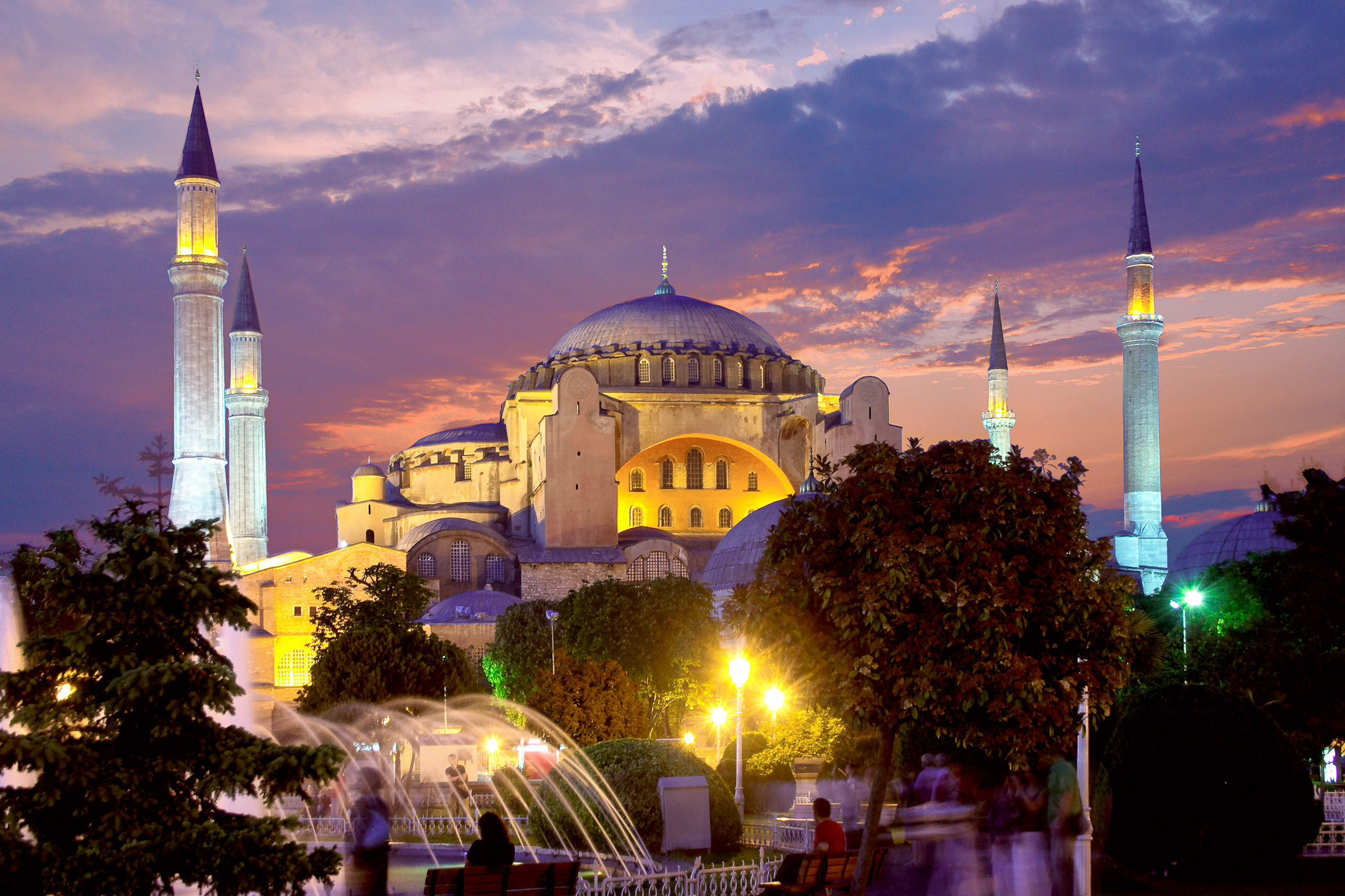 Hagia Sophia, Istanbul's treasure, Franks travelbox, Mysterious allure, 2600x1740 HD Desktop