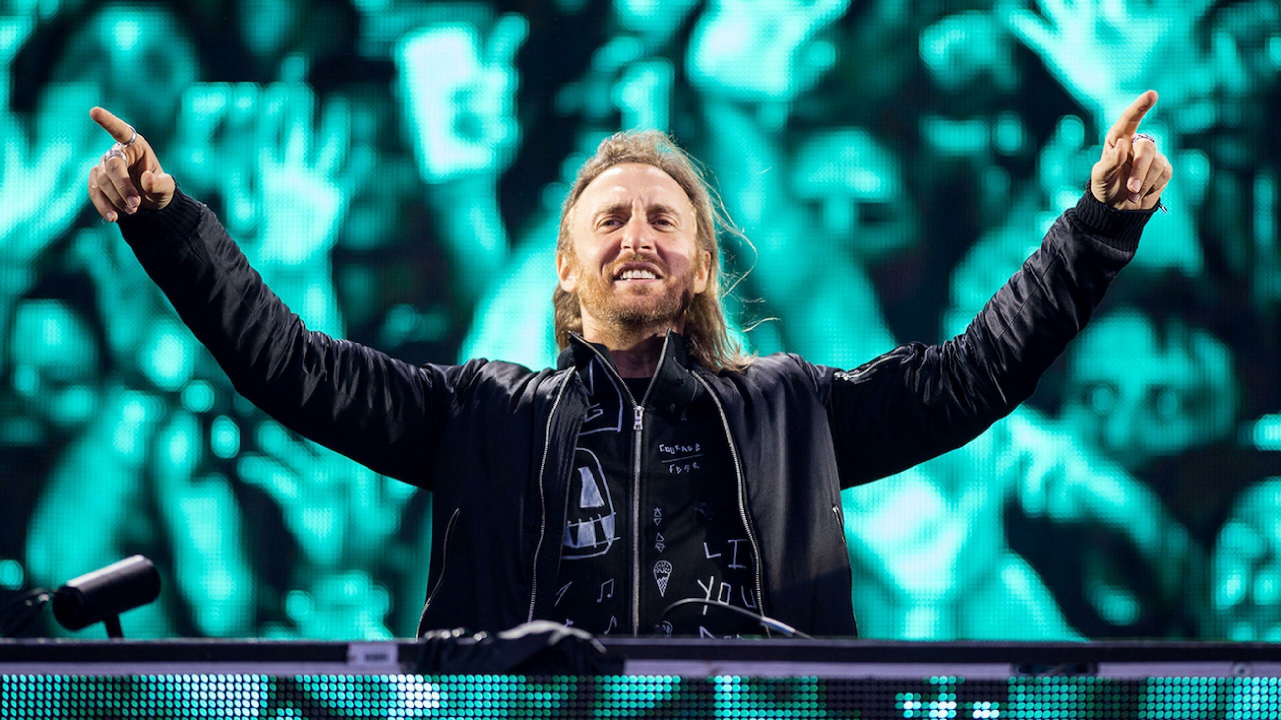 David Guetta: Released the EP New Rave and teamed up with Sia, 2020. 2560x1440 HD Background.