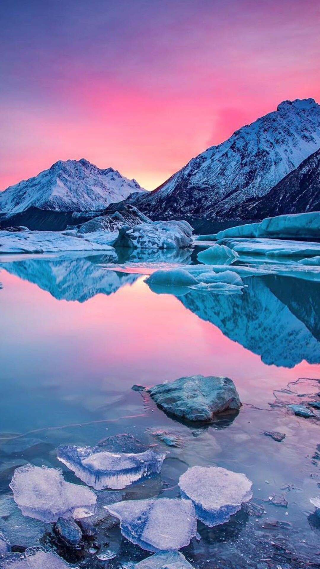 Glacier: Haupapa, Tasman Glacier, New Zealand, Mackenzie Basin, Southern Alps. 1080x1920 Full HD Background.