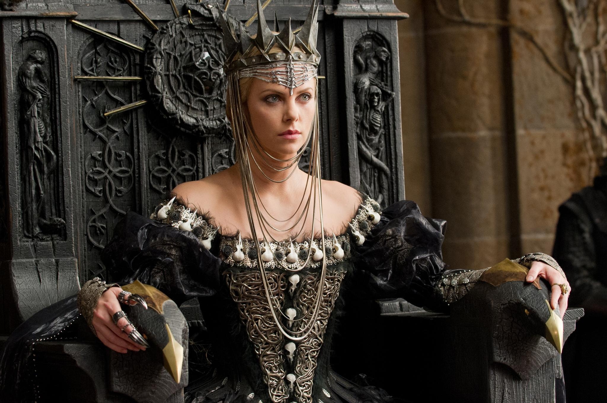 Snow White and the Huntsman, Movies, Fantasy adventure, Charlize wallpapers, 2050x1360 HD Desktop