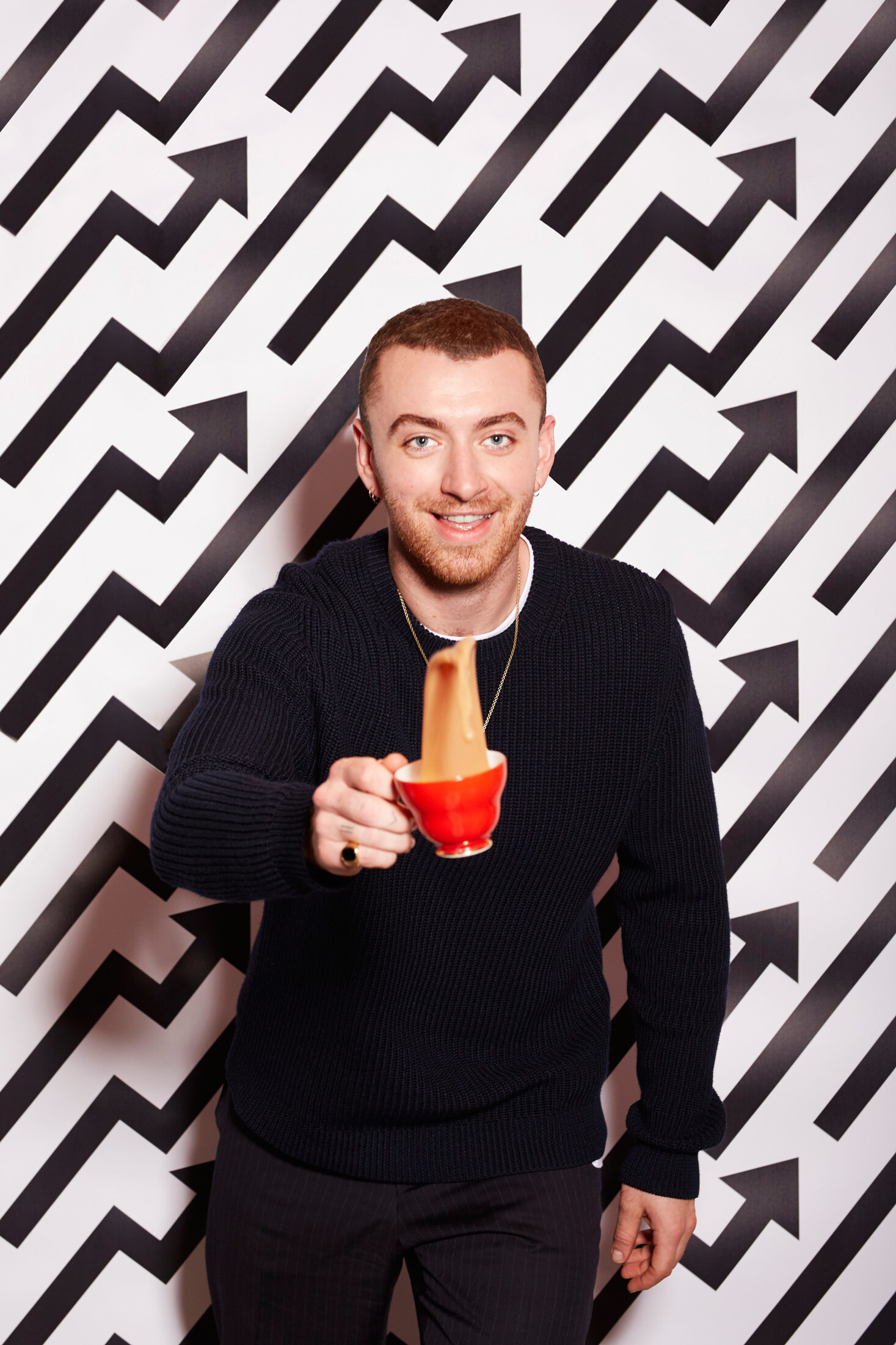 Sam Smith: In the Lonely Hour debuted and peaked at number two on the Billboard 200. 1470x2200 HD Background.