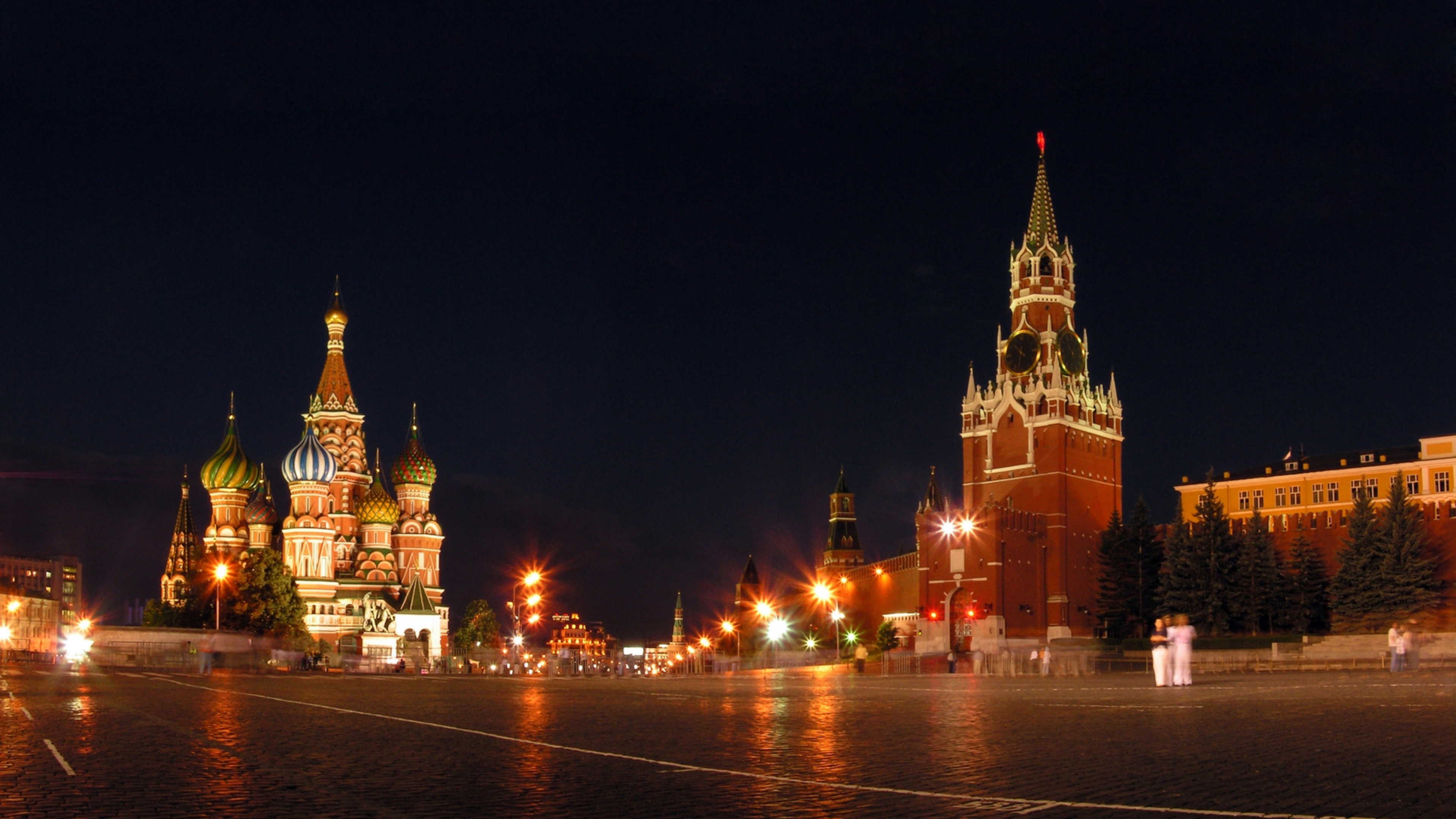 Moscow: The capital of Russia, Red Square, Kremlin, Landmarks. 3840x2160 4K Wallpaper.