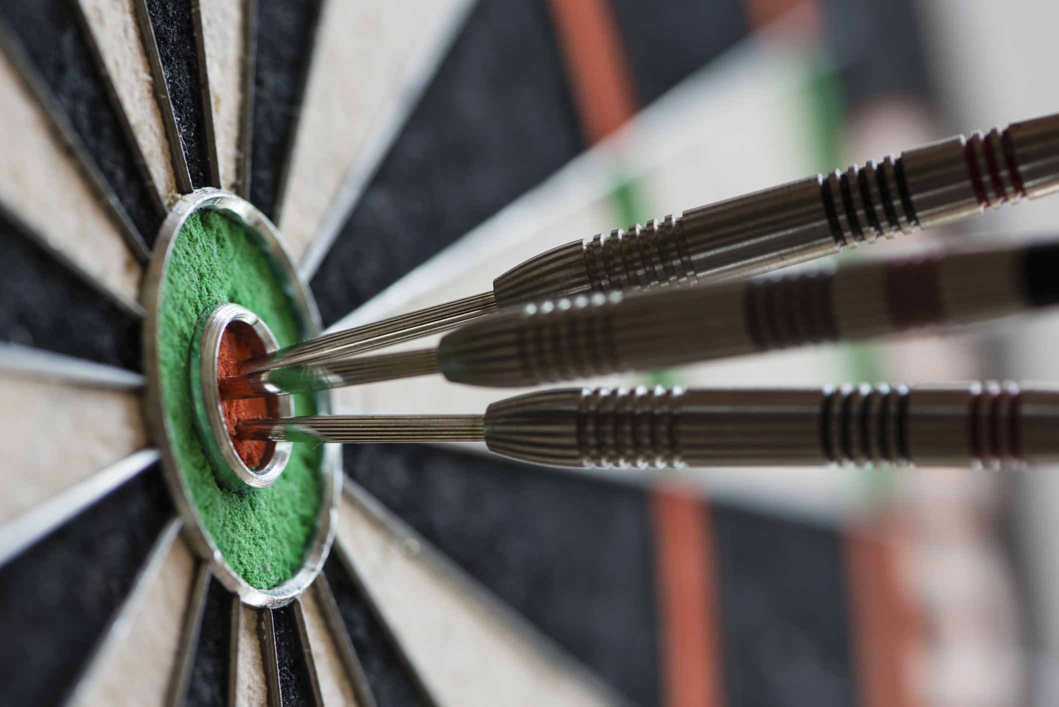 Darts: Outer green or red sections, The thrower scores, The bullseye, Indoor game. 2120x1420 HD Wallpaper.