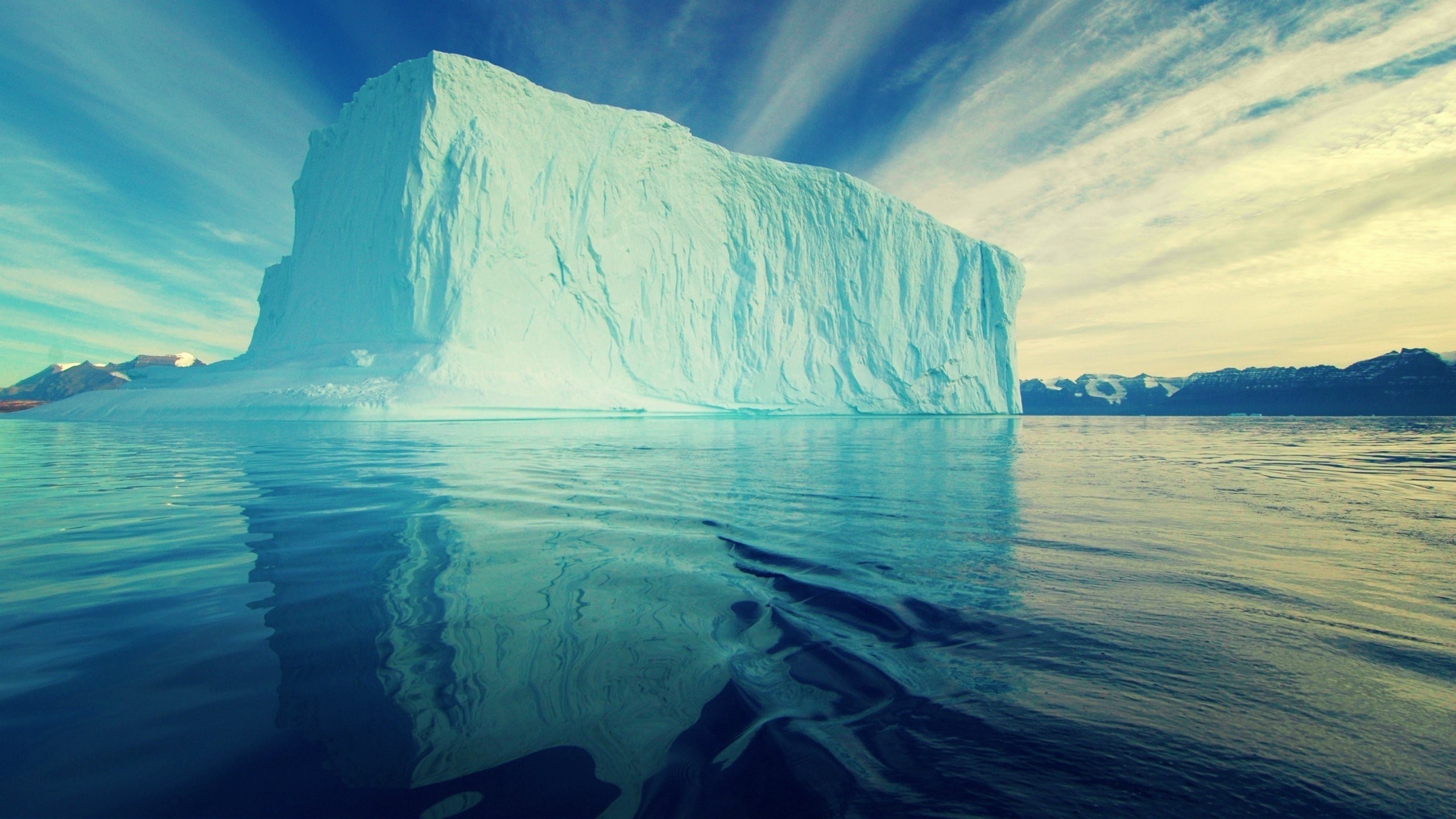 Arctic Ocean, Landscape nature, Snow-covered horizon, Glacial beauty, 2560x1440 HD Desktop