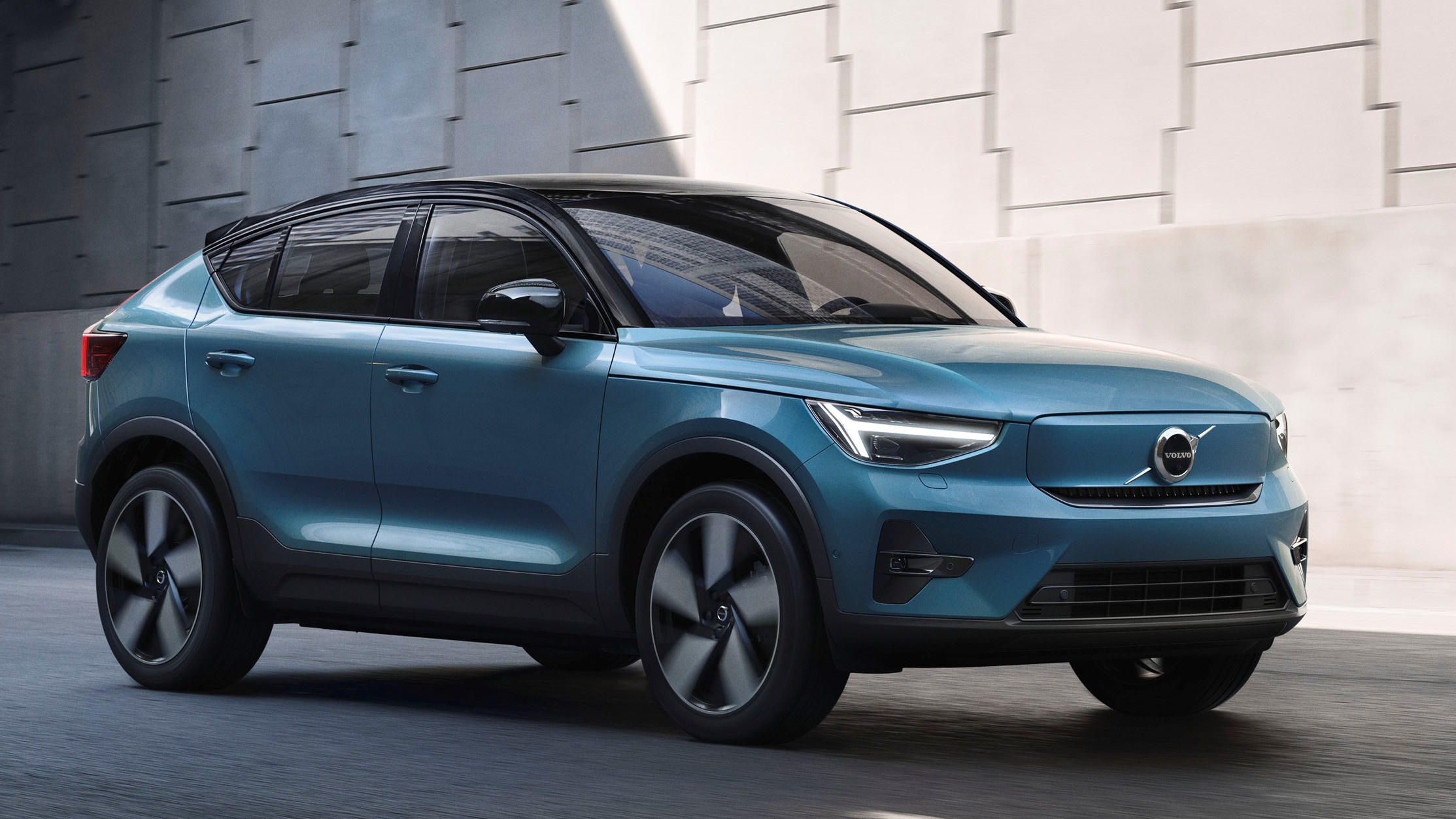 Volvo C40, Electric driving pleasure, Sustainable mobility, Cutting-edge technology, 2230x1260 HD Desktop